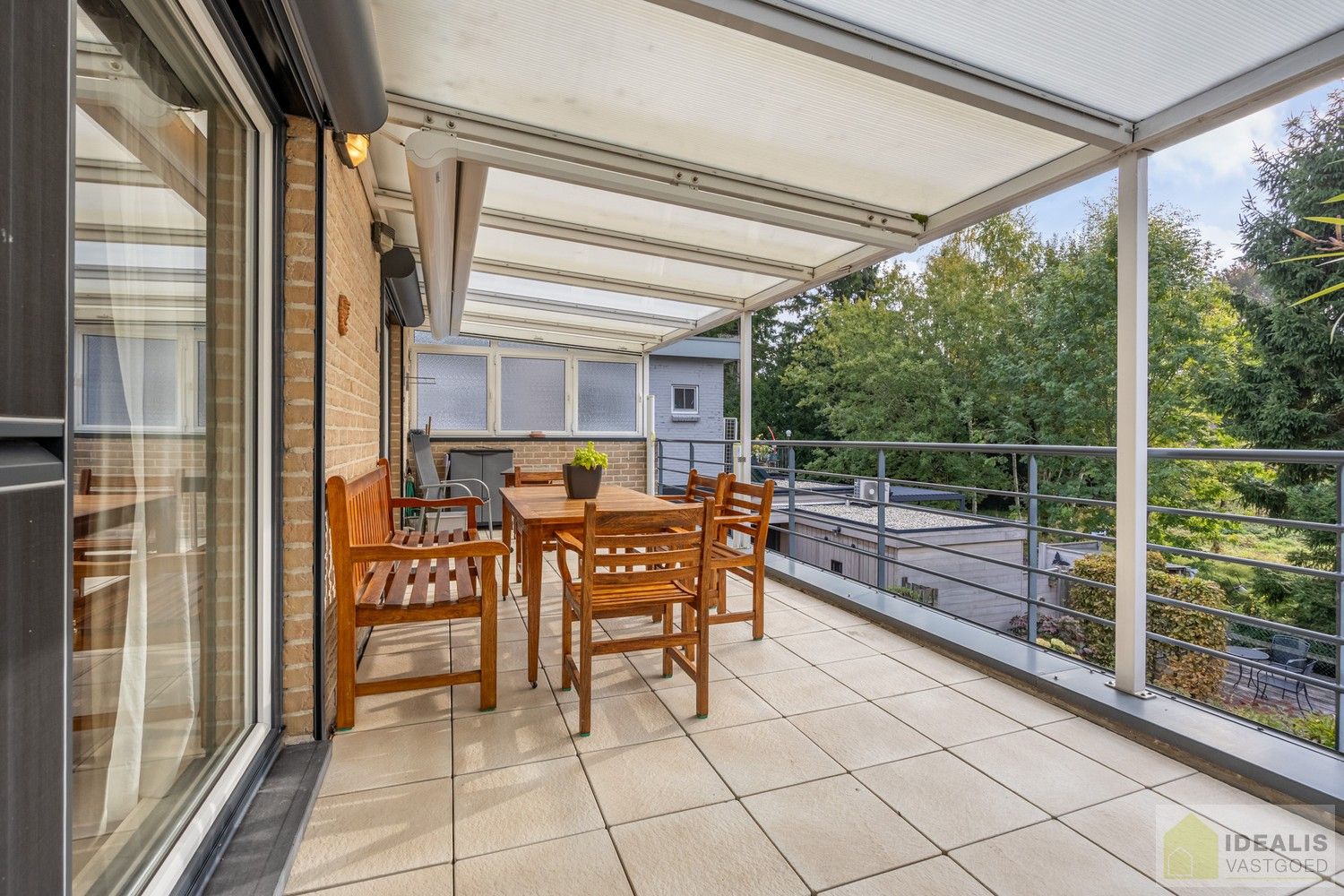 IDEALIS VASTGOED – RUIM INSTAPKLAAR APPARTEMENT IN KLEINSCHALIGE RESIDENTIE MET LICHTRIJKE LEEFRUIMTE, OPEN KEUKEN, HEERLIJK OVERDEKT TERRAS, 3 SLAAPKAMERS, BADKAMER, FIJNE WASPLAATS/BERGING EN INPANDIGE GARAGE OP EEN UITERST GUNSTIGE LOCATIE MIDDEN IN HET CENTRUM VAN PELT!! ZEER GESCHIKT VOOR KANDIDATEN OP ZOEK NAAR INSTAPKLAAR APPARTEMENT foto 19