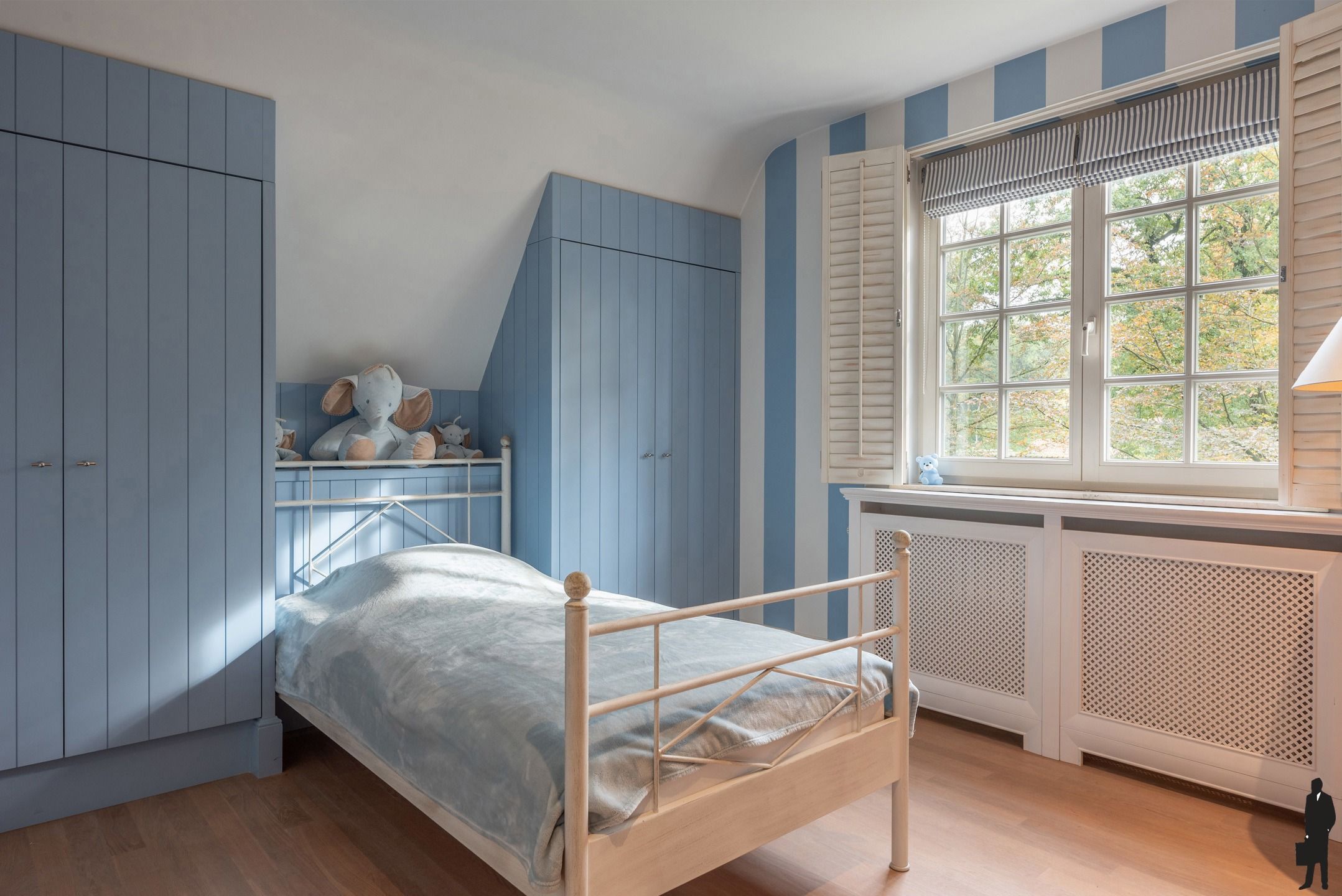 Rietgedekte en tot in de puntjes afgewerkte klassevilla foto 21