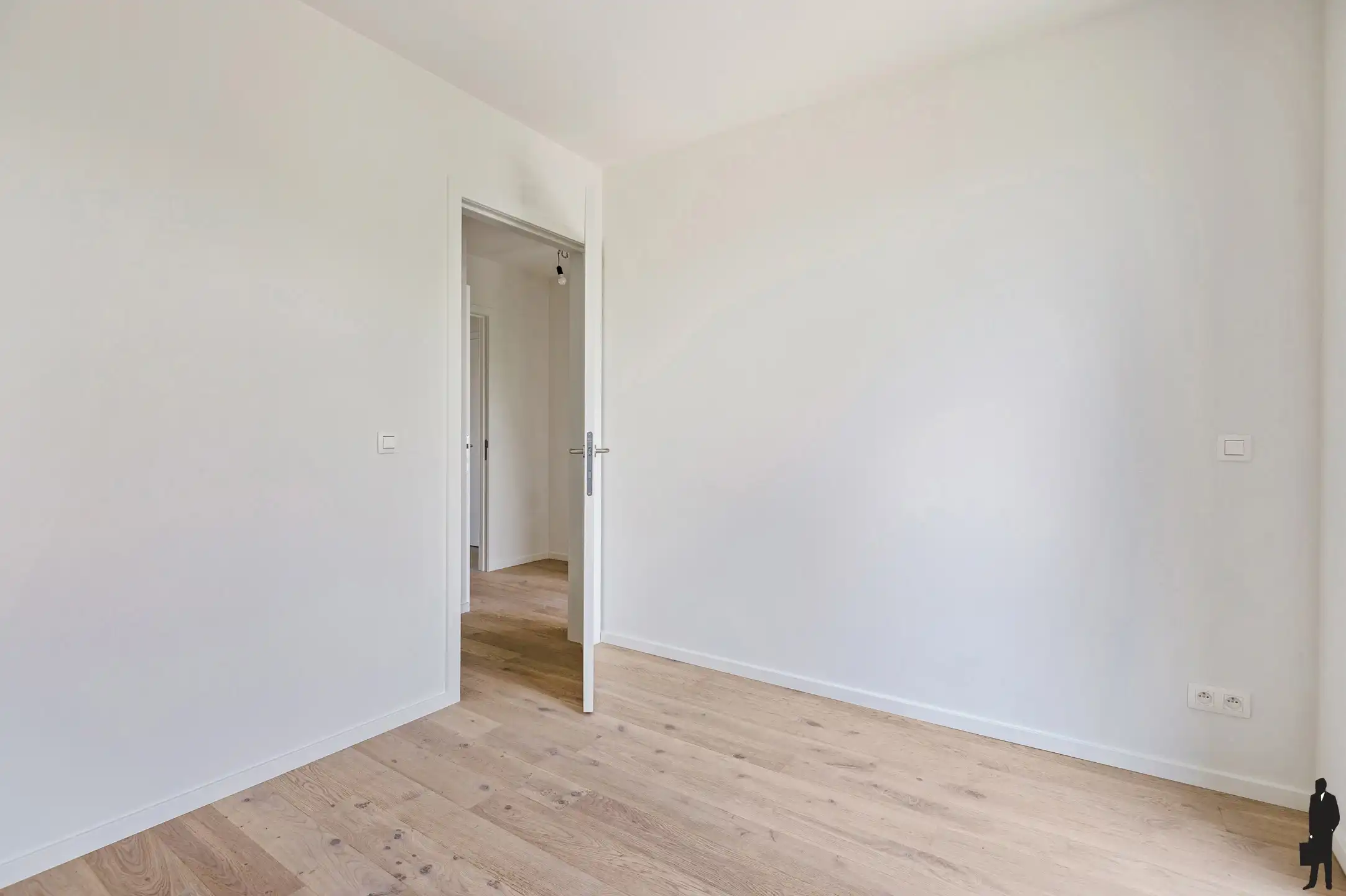 Nieuwbouw appartement met 2 slks, terras en autostaanplaats foto 13