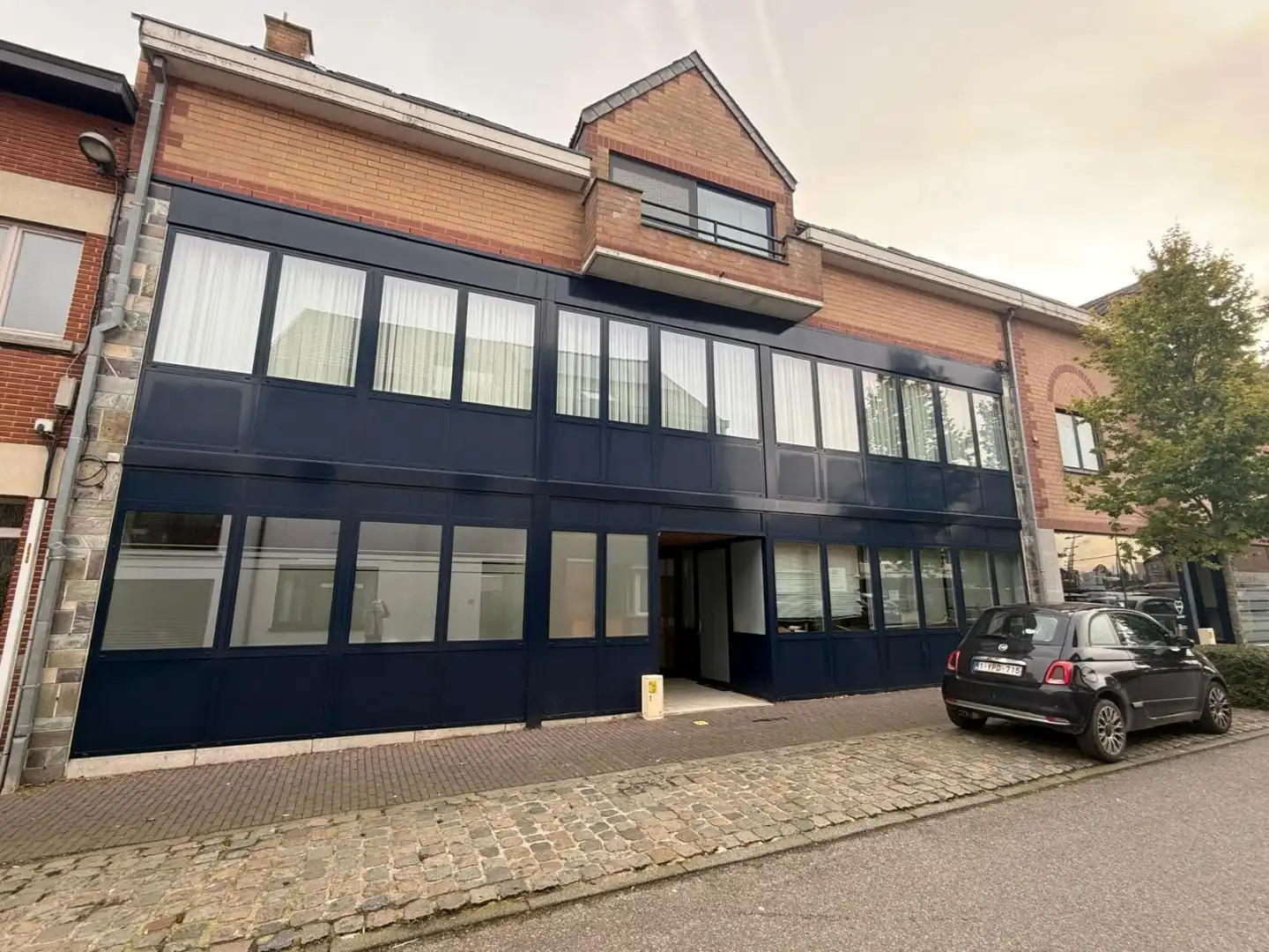 Duplex appartement met drie slaapkamers foto {{pictureIndex}}