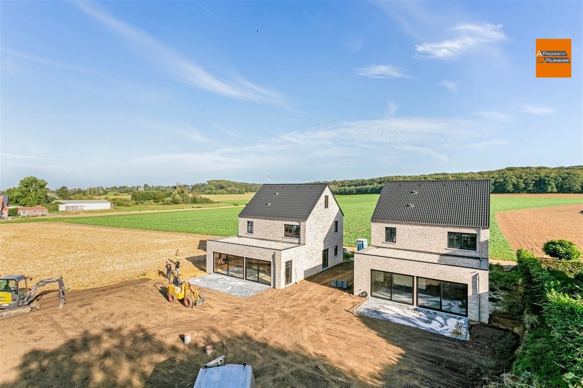 Nieuwbouwwoning met 4 slaapkamers foto 24