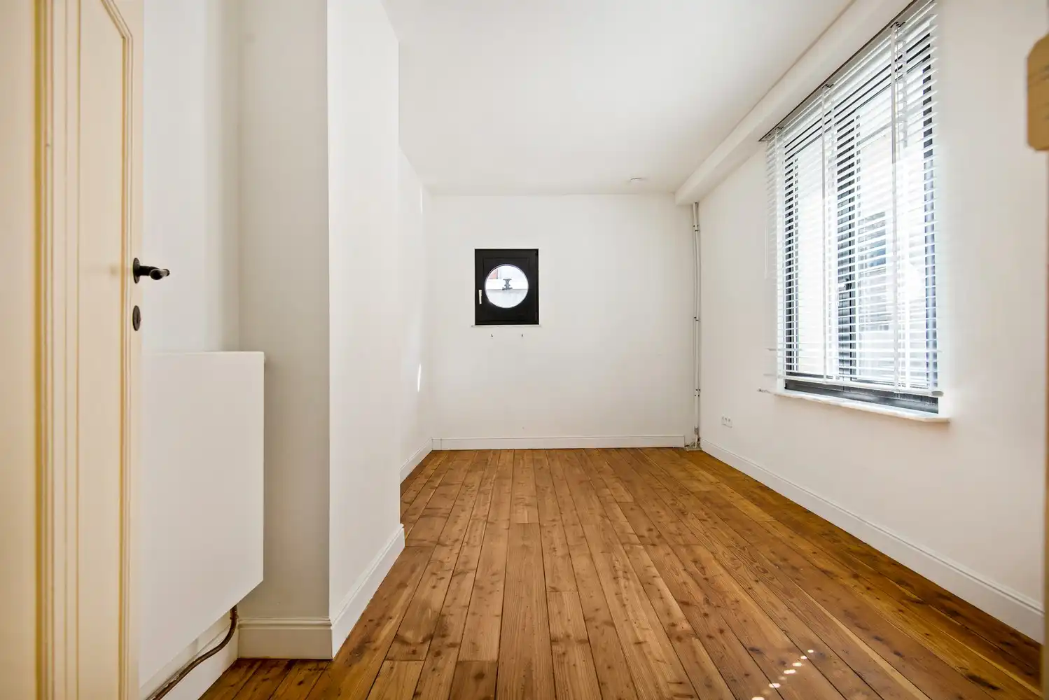 Ruime en instapklare gezinswoning met 4 slaapkamers in Wilrijk foto 13