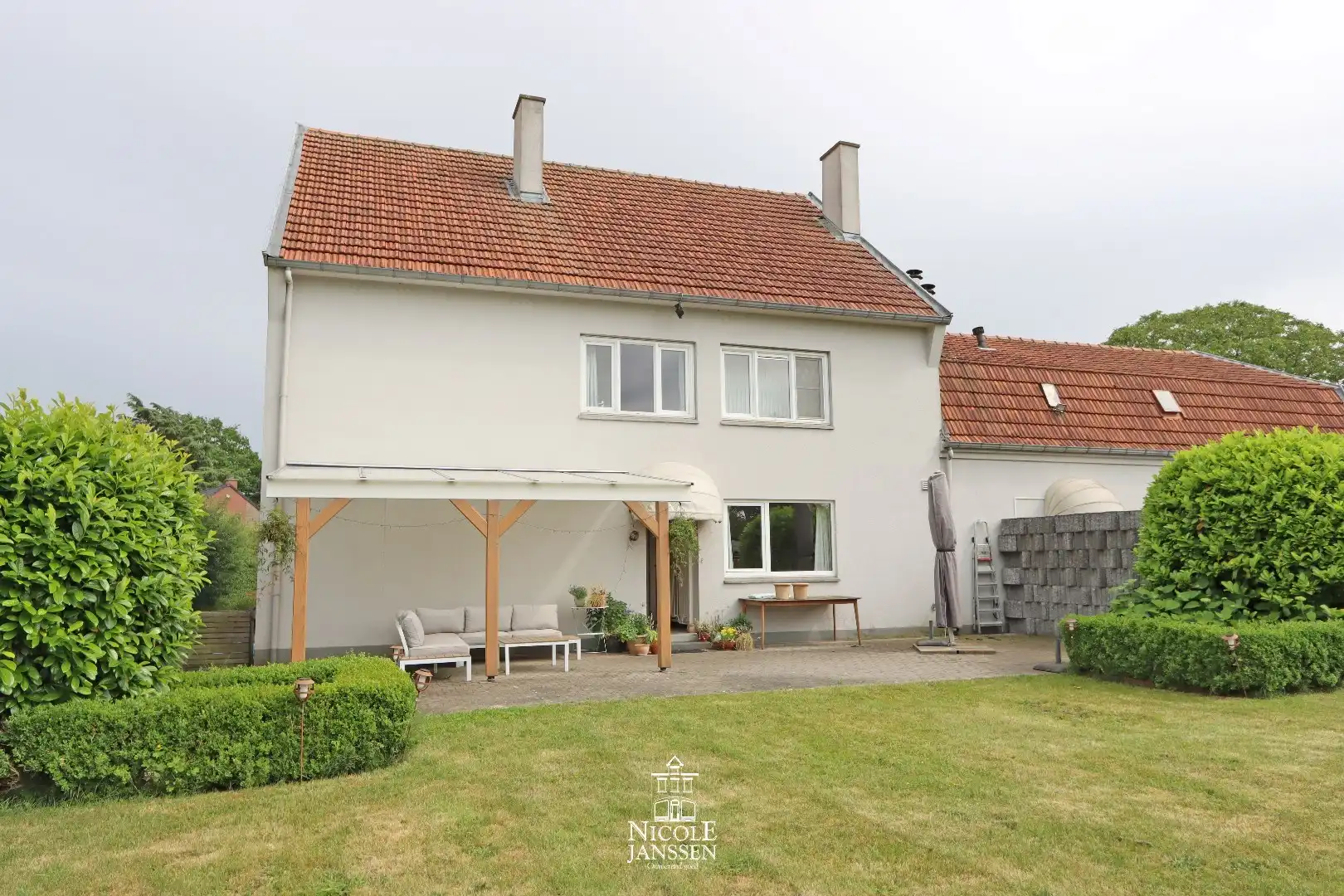 Halfvrijstaande woning foto 16