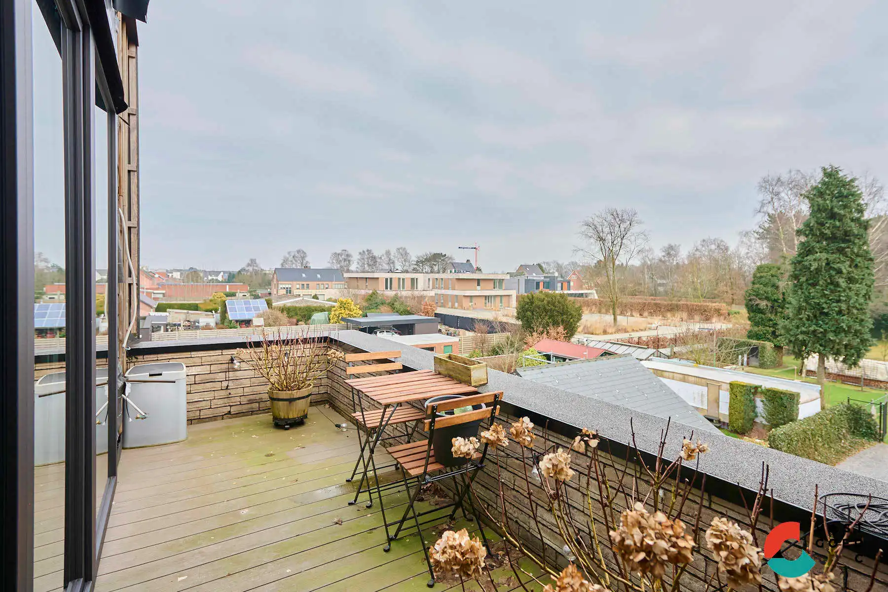 Ruim 1 slaapkamerappartement met 2 terrassen nabij centrum foto 12