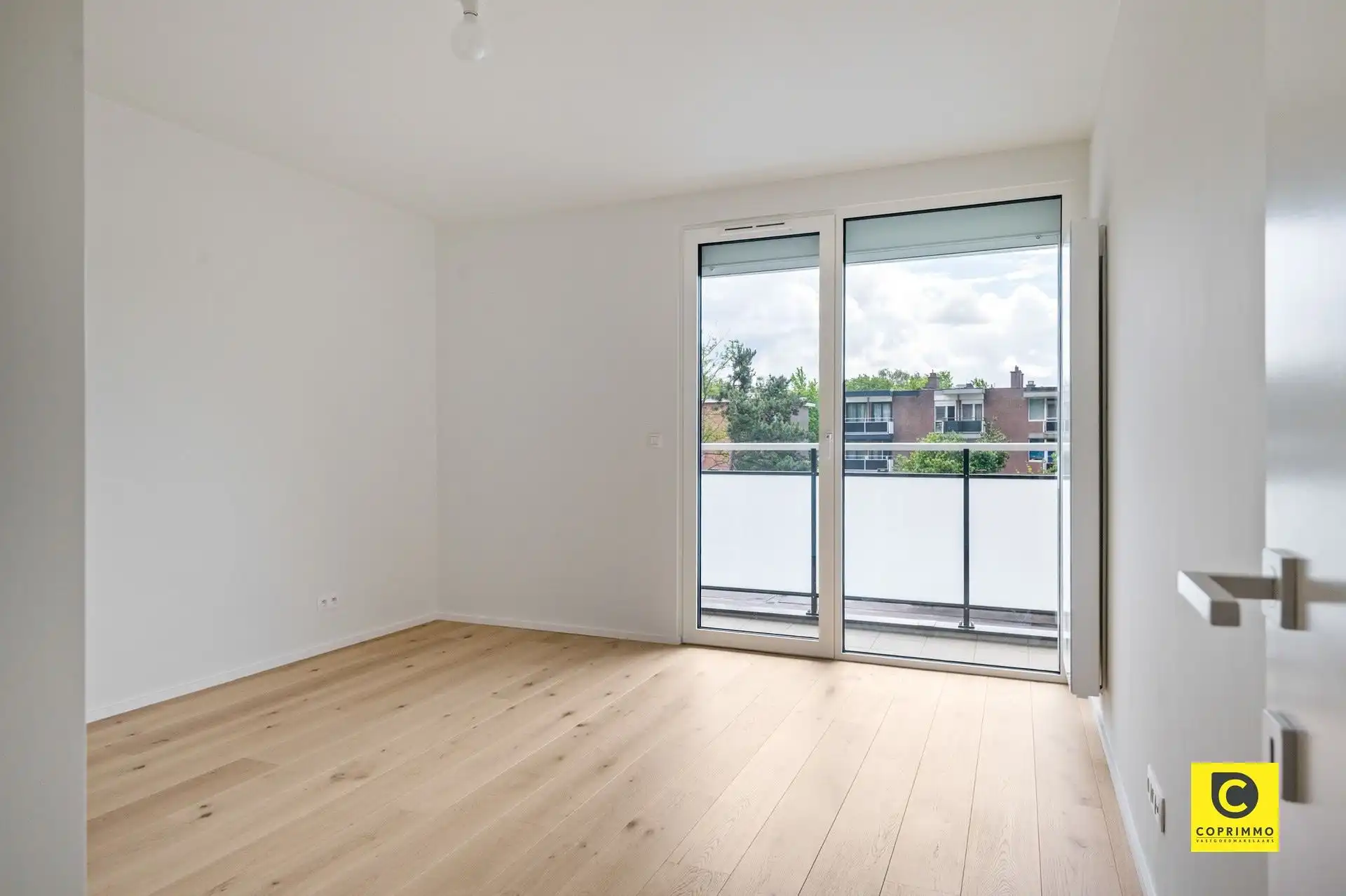 High-end gerenoveerd hoekapp met 2 slpks & 2 terrassen! foto 8