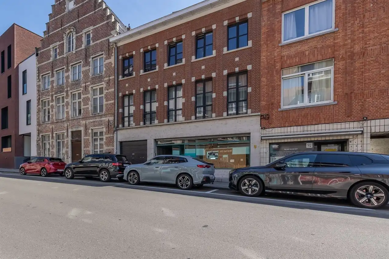 Ruim gelijkvloers appartement met zonnige tuin op toplocatie foto 38
