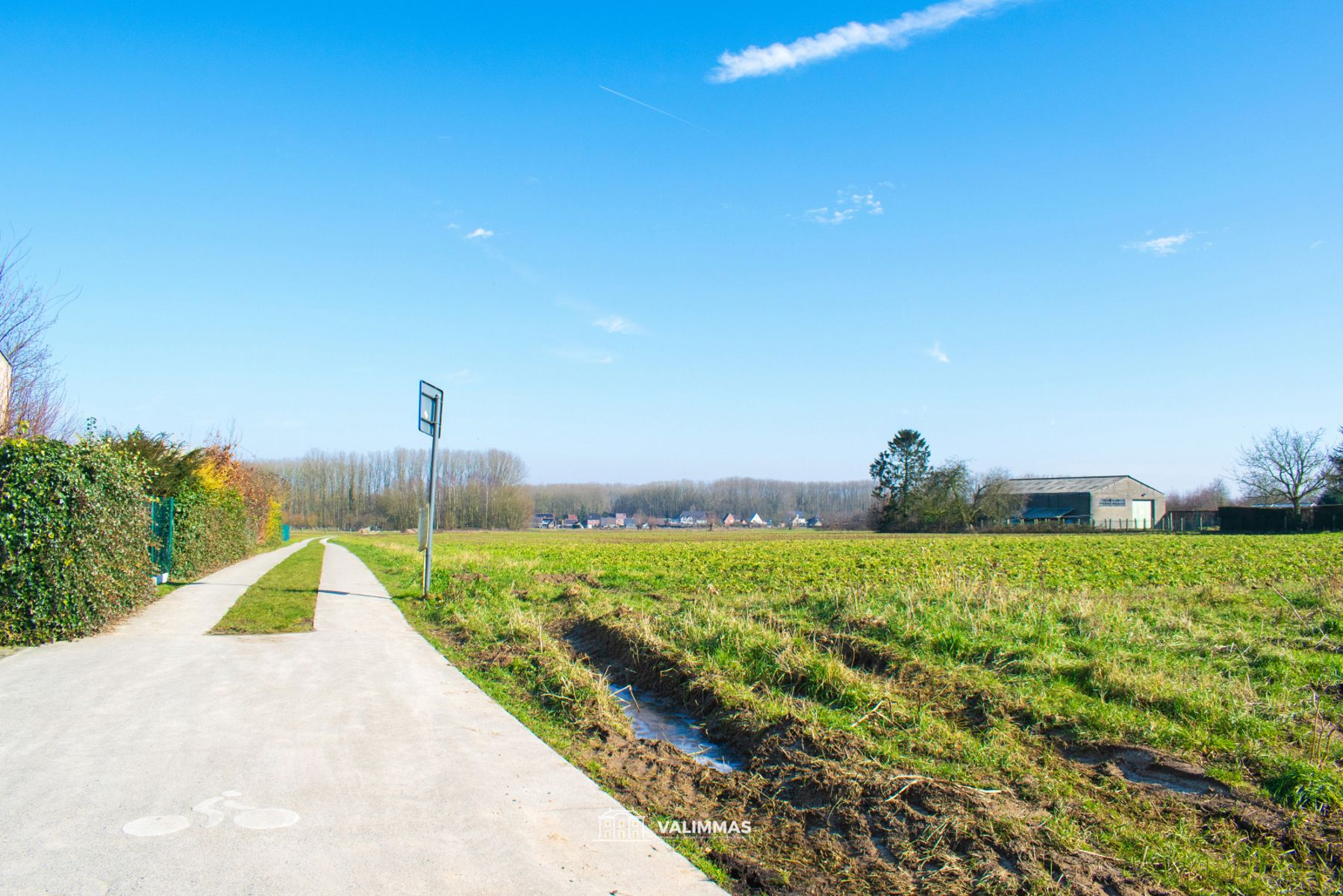 Mooi gelegen landbouwgrond, ± 25 are foto 6