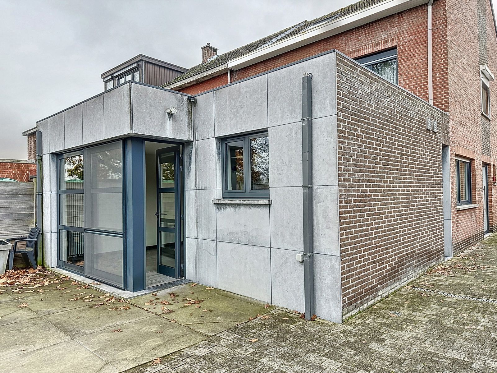 Halfopen bebouwing in doodlopende straat vlakbij groengebied "De Reukens" foto 10