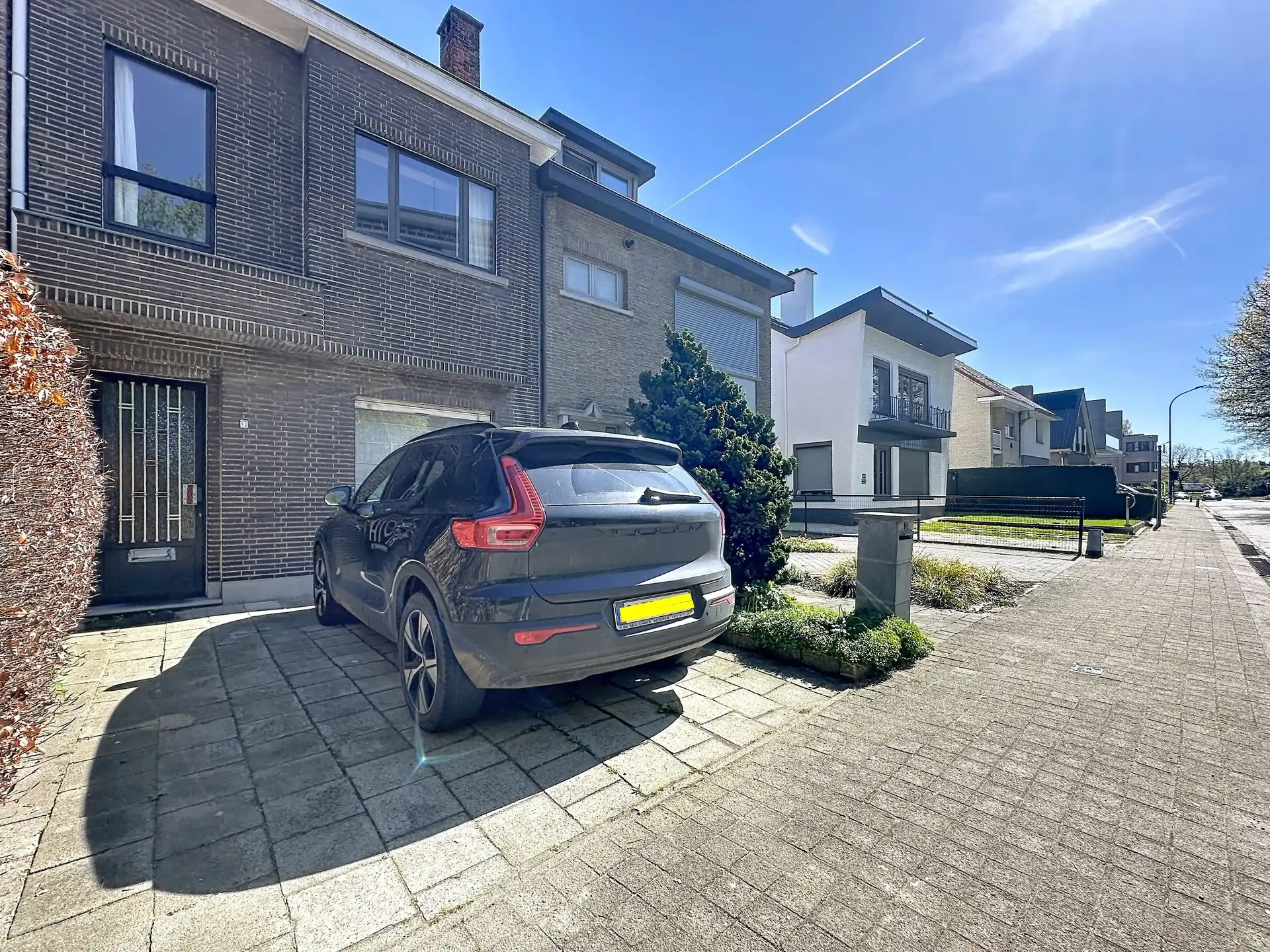 Charmante woning met 3 slaapkamers, oprit en prachtige tuin in hartje Sint-Niklaas foto 13