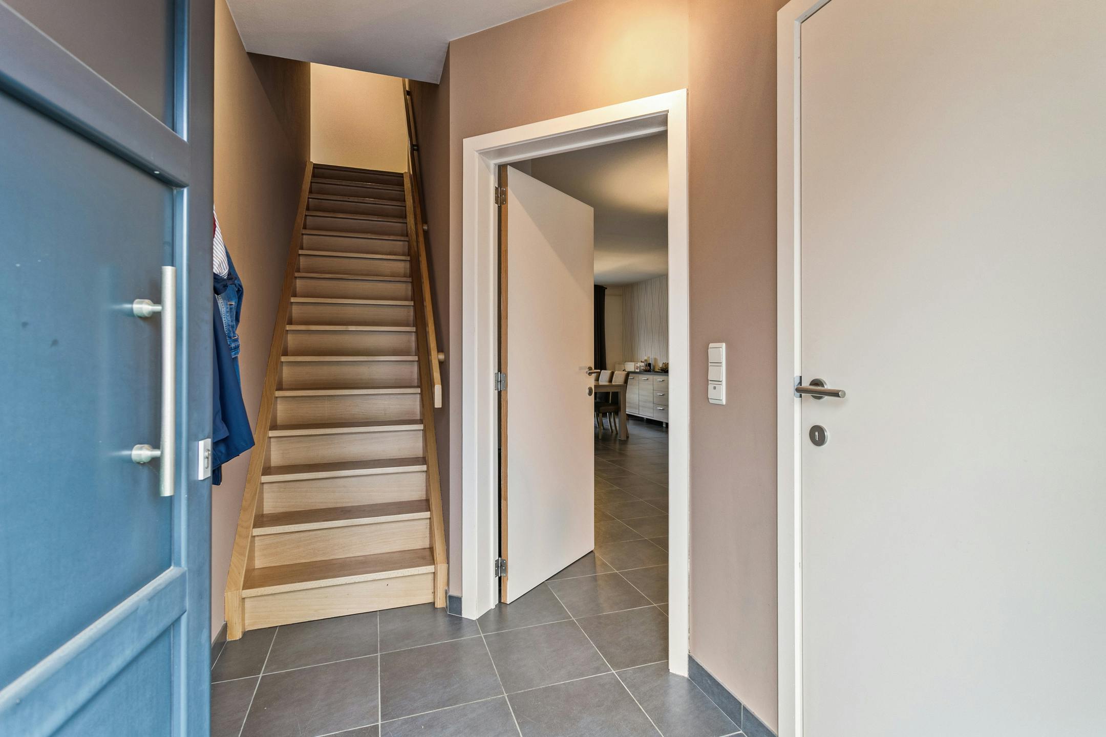 Volledig instapklaar huis met 3 kamers te koop in Deerlijk foto 9