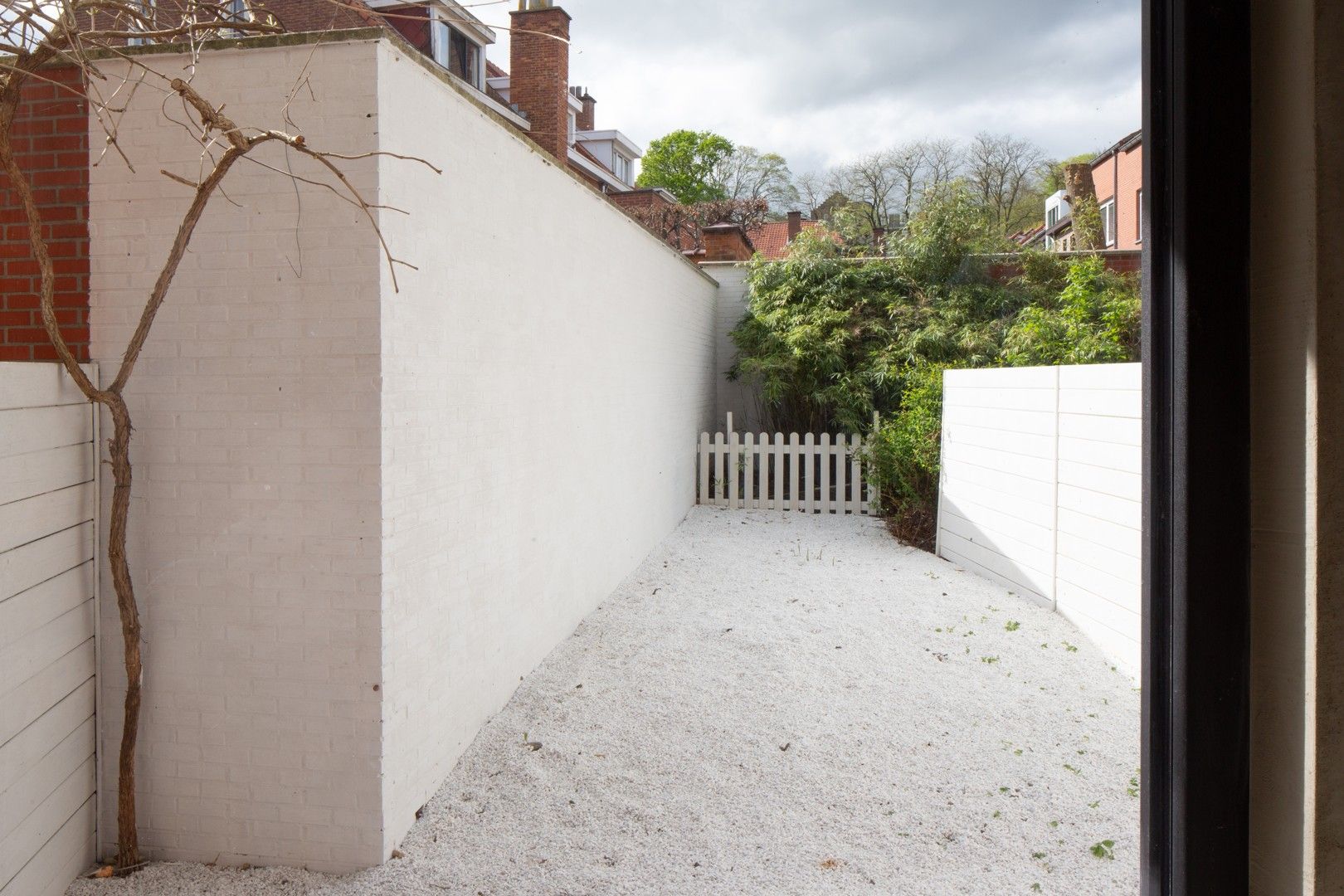 Knap gerenoveerde studio met private tuin foto 3