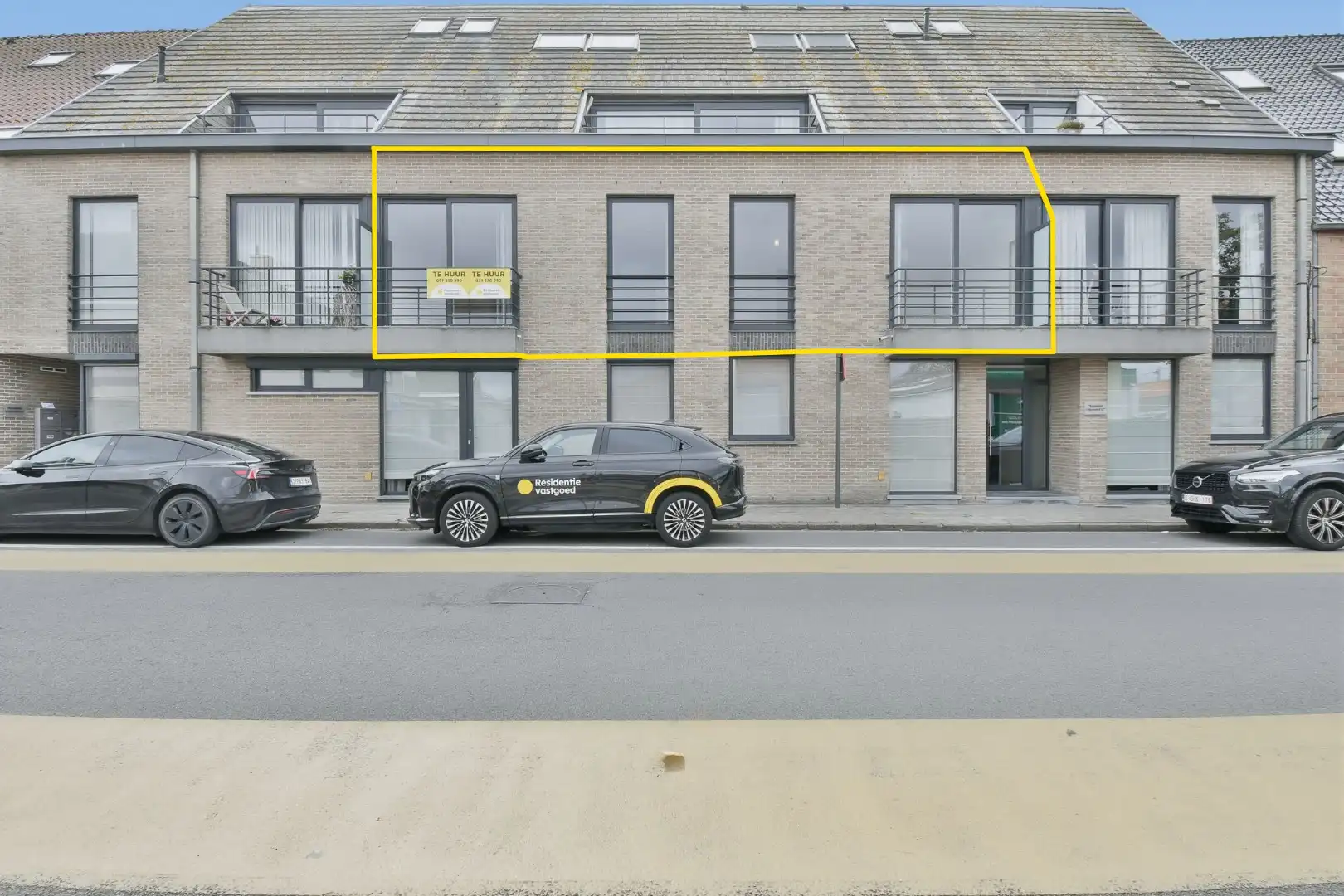 Mooi appartement in het centrum van Eernegem foto {{pictureIndex}}