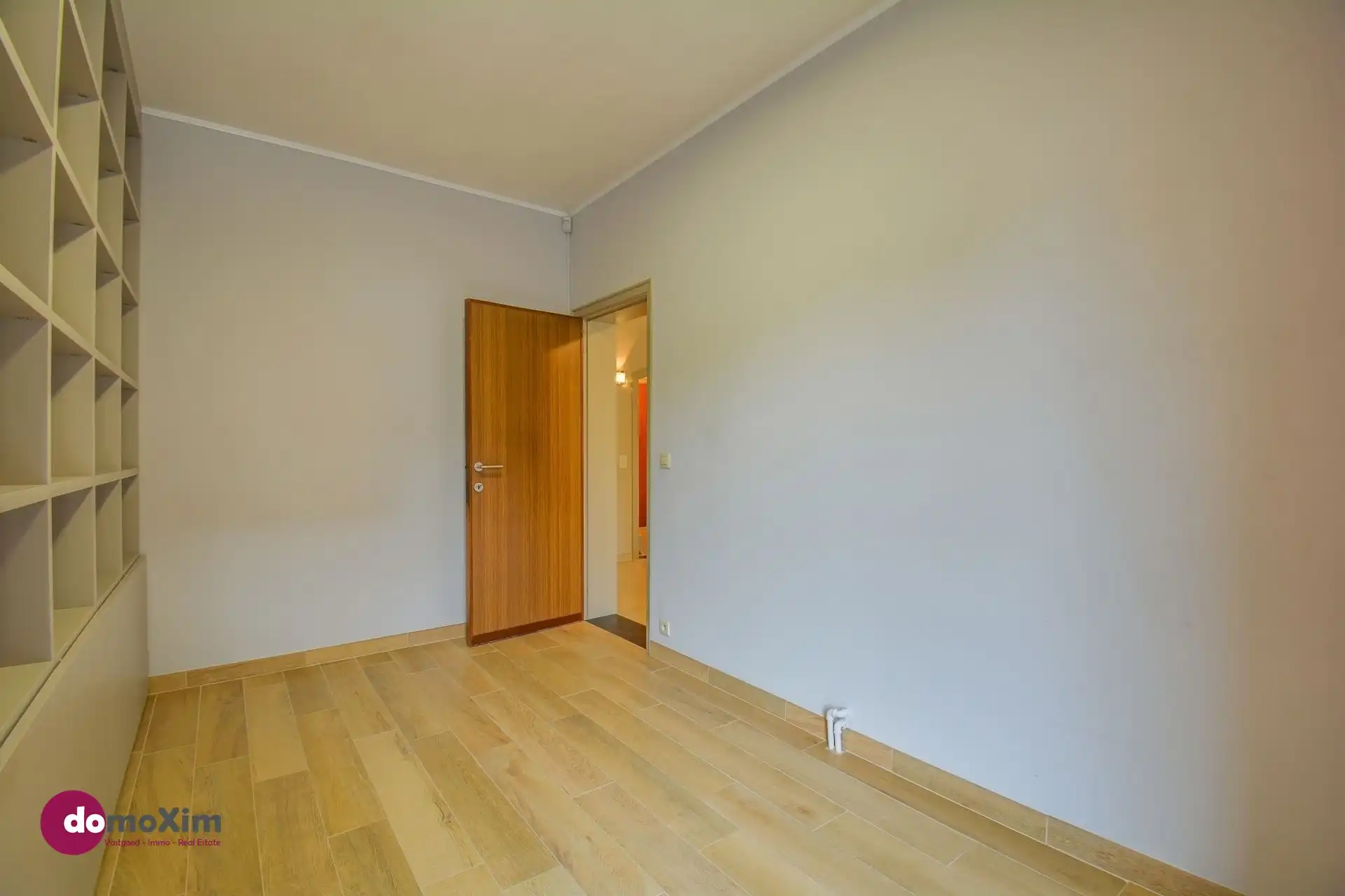 Ruime woning met kantoorruimte in het centrum van Hever foto 15