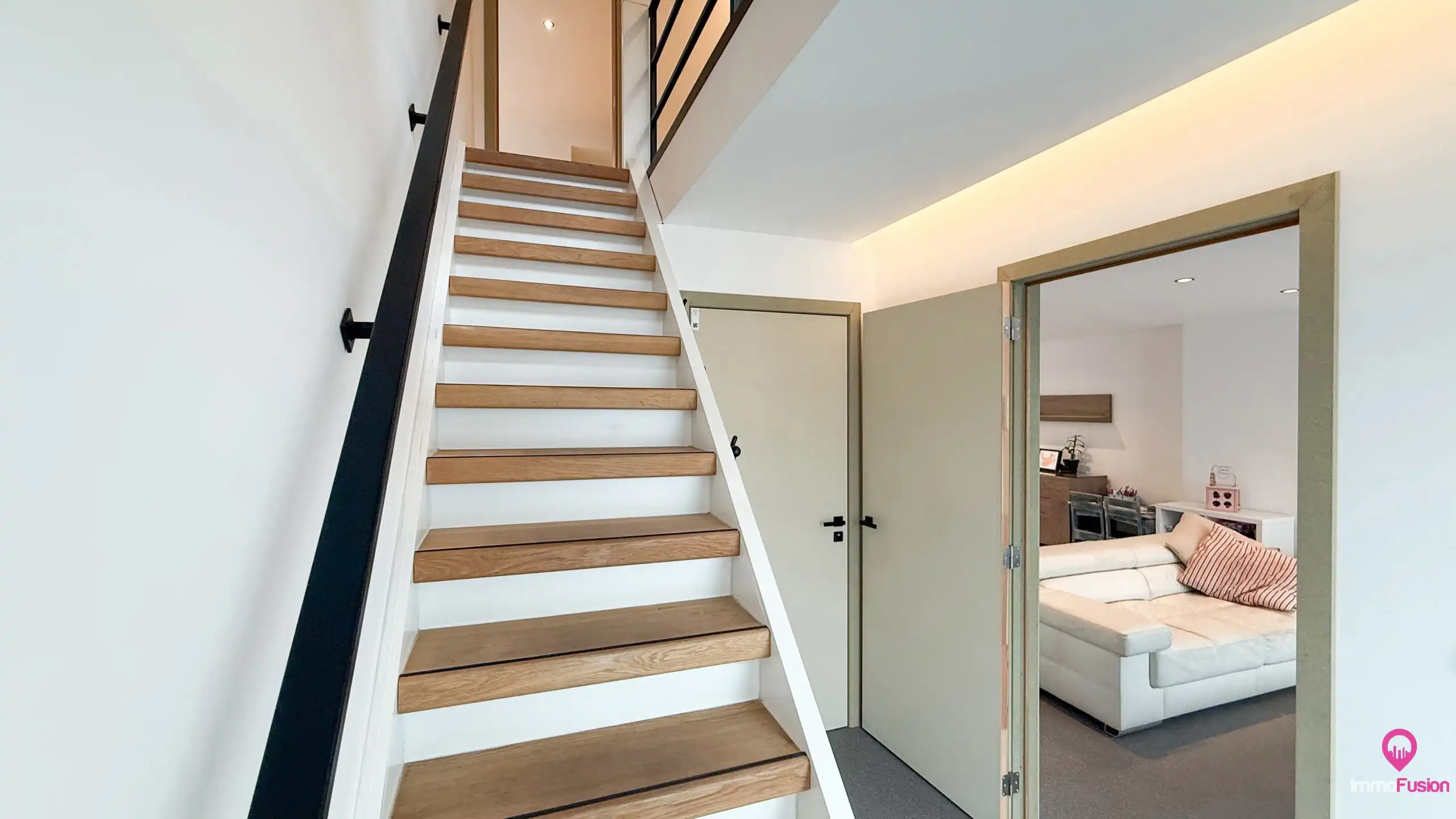 Gerenoveerde woning met veel ruimte en 6 slaapkamers! foto 21