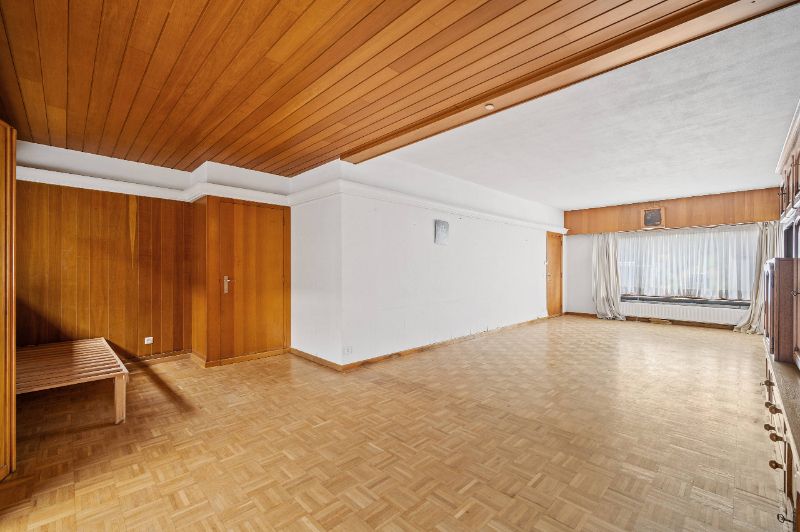 Ruime woning van 260m² op 4a25ca met 4 slaapkamers foto 5