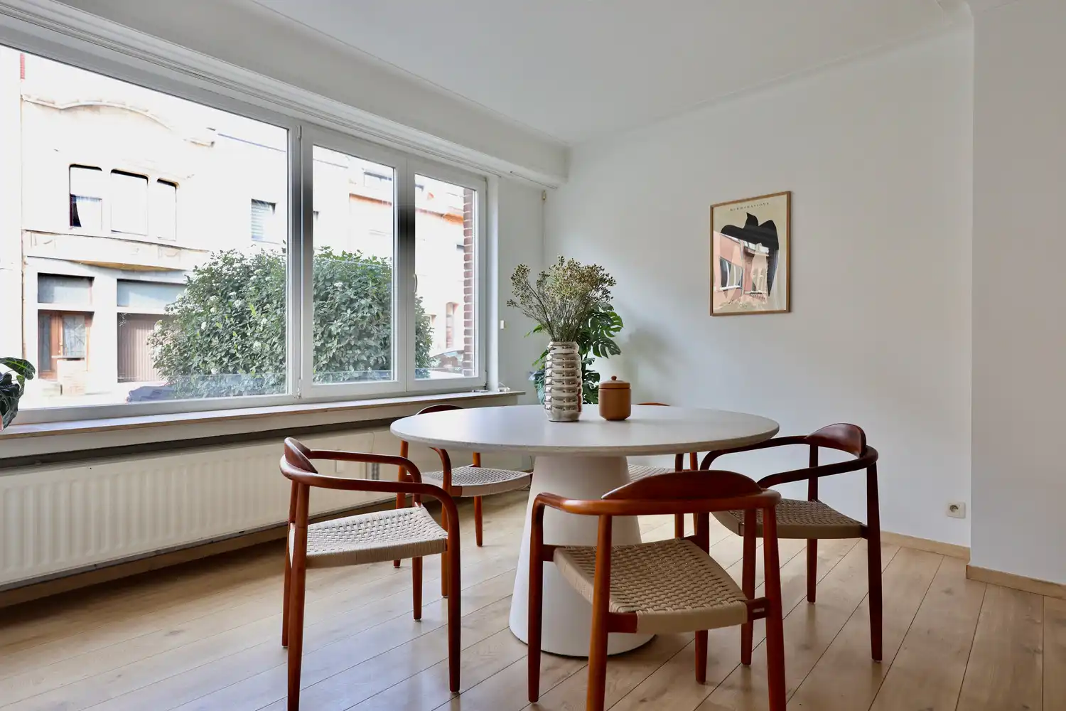 Instapklaar appartement met 2 ruime slks, tuin en parking! foto 28