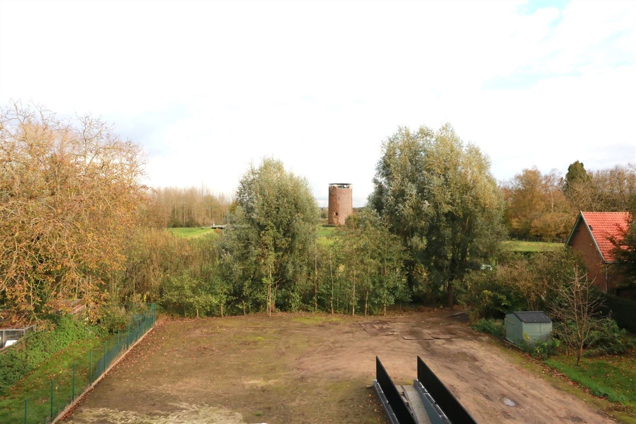 Unieke duplex met twee slpk, terras, autostaanplaats, label A foto 40