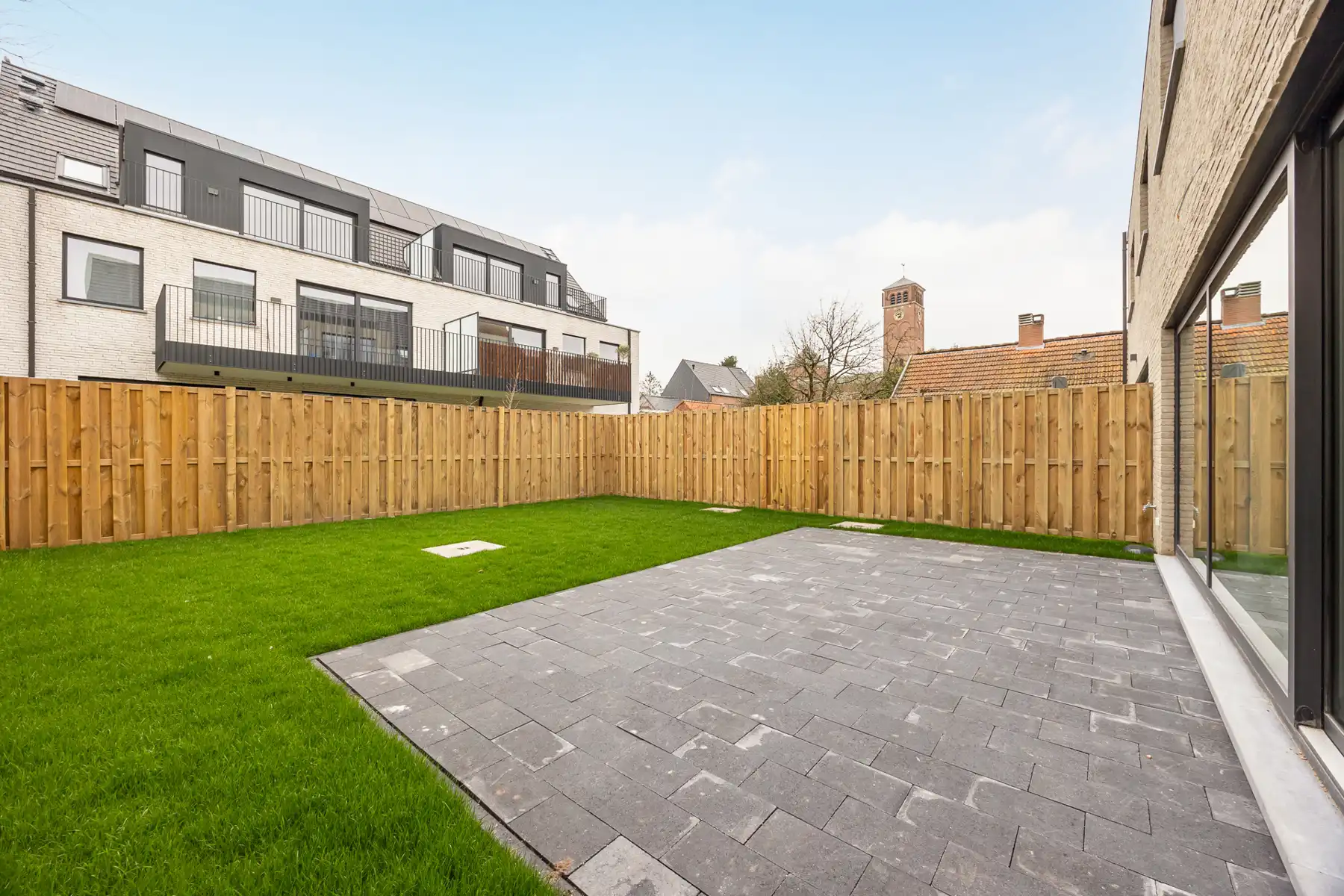 Instapklaar nieuwbouwappartement (6% !) met tuin in Putte! foto {{pictureIndex}}