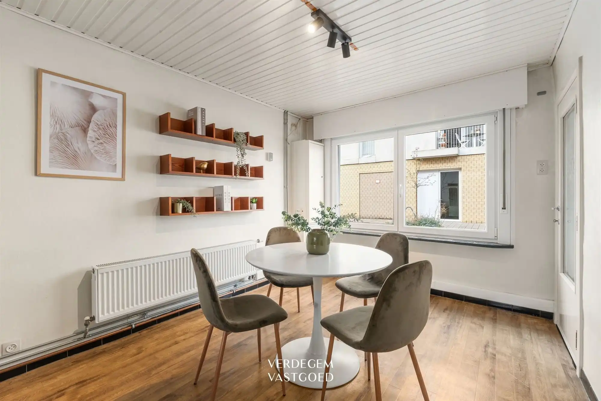Charmante woning met 2 slaapkamers en stadstuintje foto 3