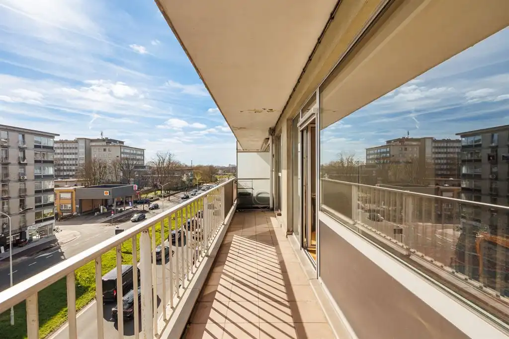 3-slpk appartement met ruim terras en autostaanplaats vlakbij Te Boelaerpark foto 3