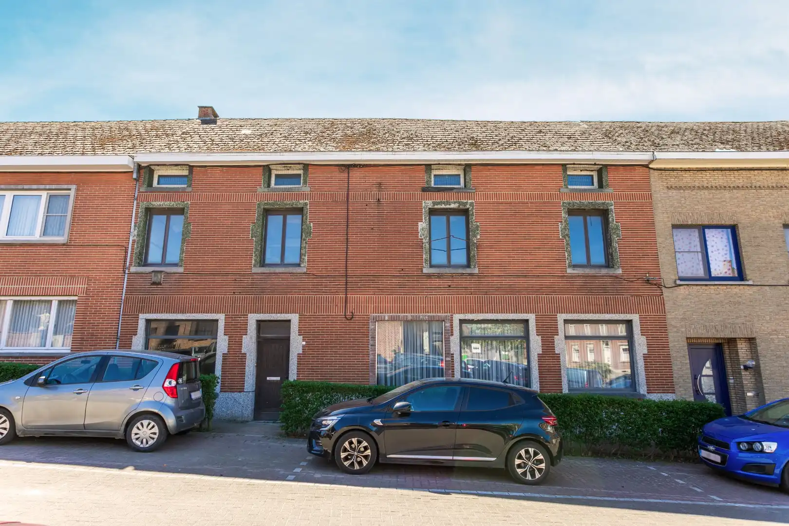 Hoofdfoto van de publicatie: Te renoveren eigendom (317 m²) met veel potentieel, ruime tuin (6a 42ca) en dubbele achterliggende carport met toegang tot de achterliggende straat in Kester
