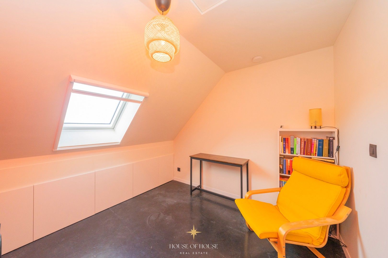 Scandinavisch geïnspireerde passiefbouw villa met natuurlijke tuin en innovatieve topafwerking foto 15