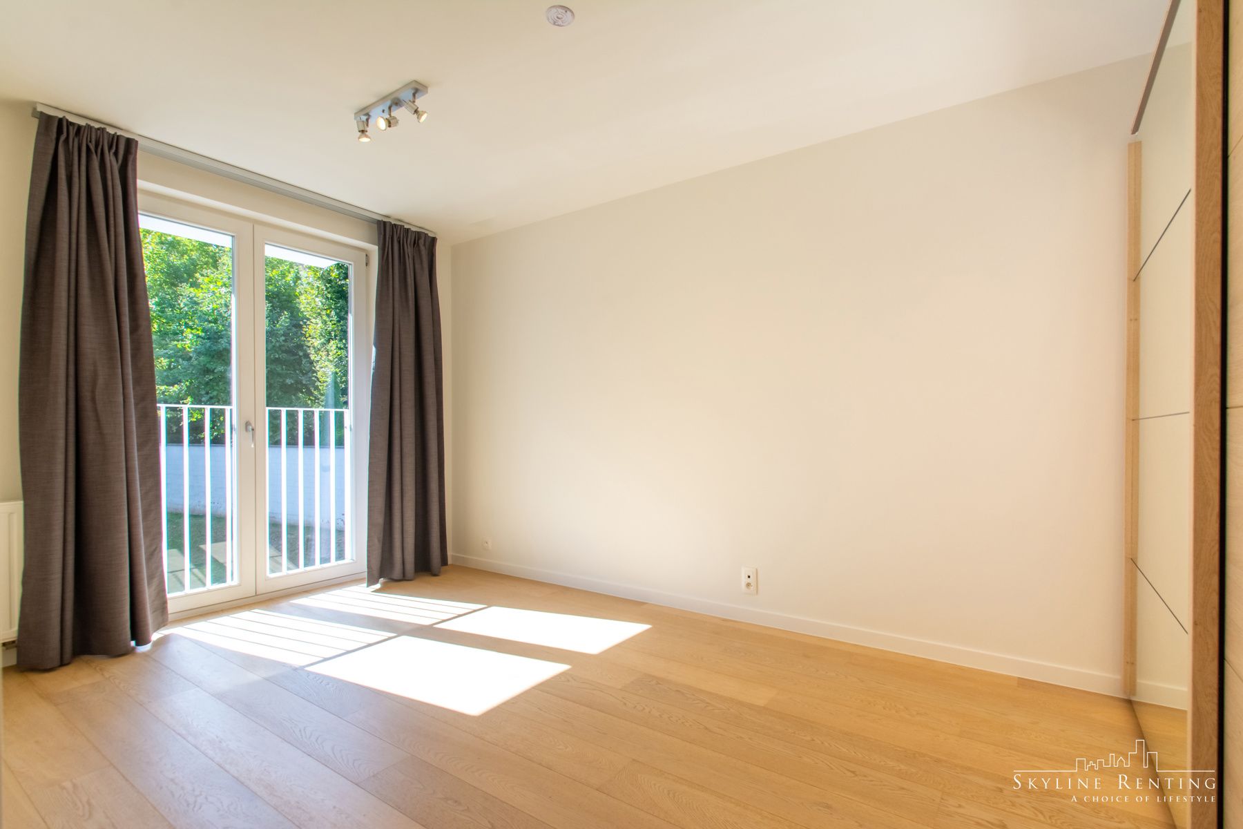  Mooie duplex 4k. + terras en TUIN (Europese wijk) foto 13