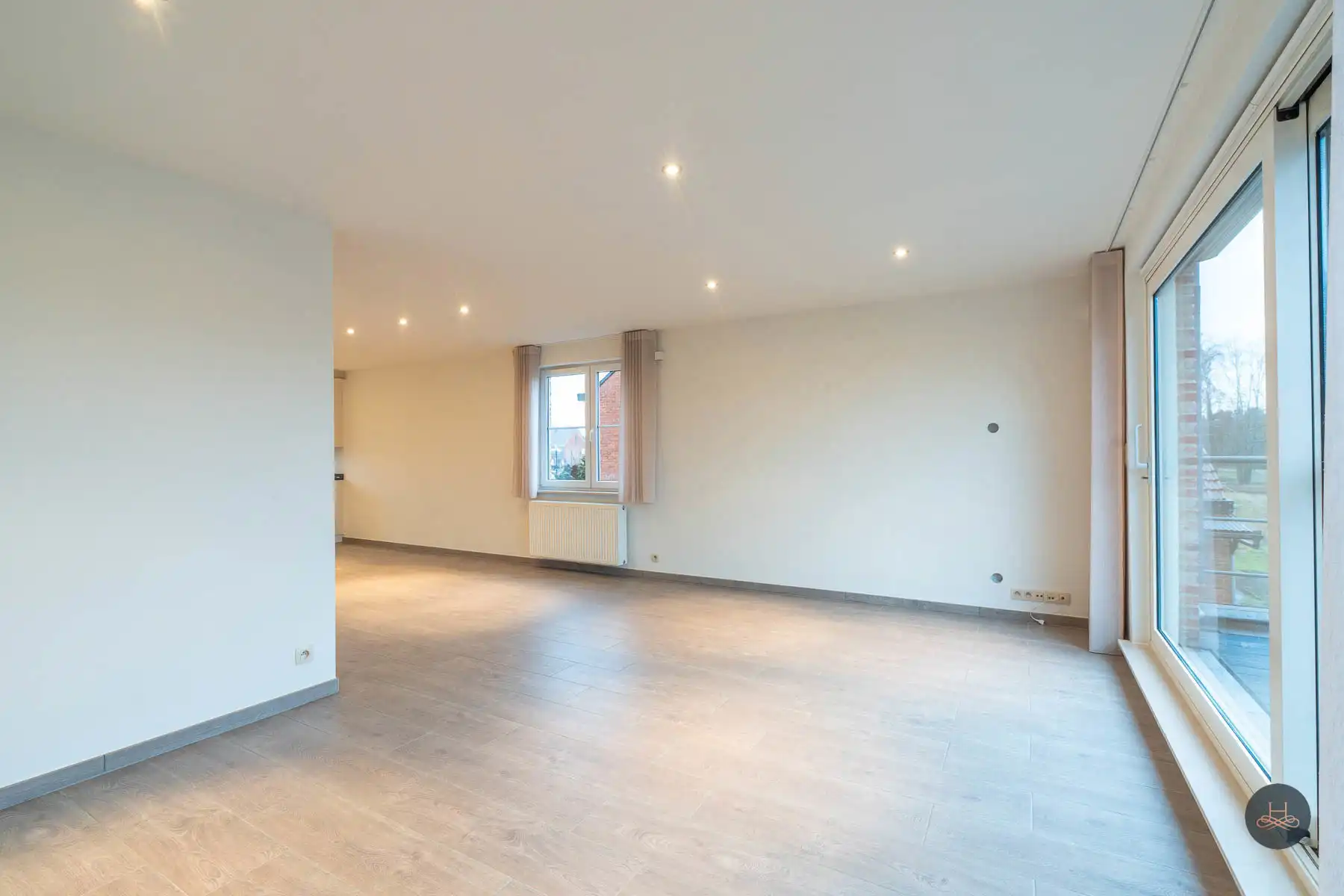 Zeer ruim triplex-appartement met 3 slaapkamers foto 7