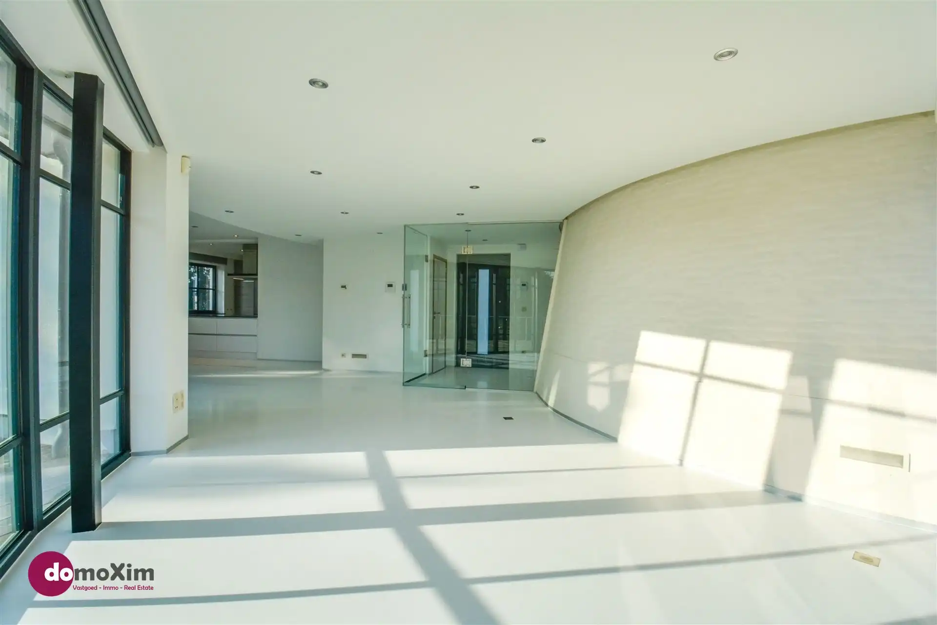 De Oude Korenmolen van Veltem, een unieke villa op een perceel van 47 are foto 7