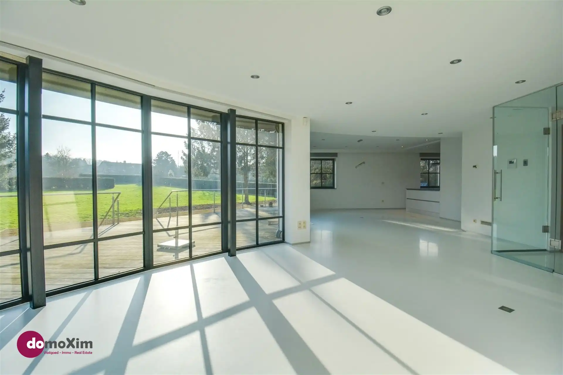 De Oude Korenmolen van Veltem, een unieke villa op een perceel van 47 are foto 7