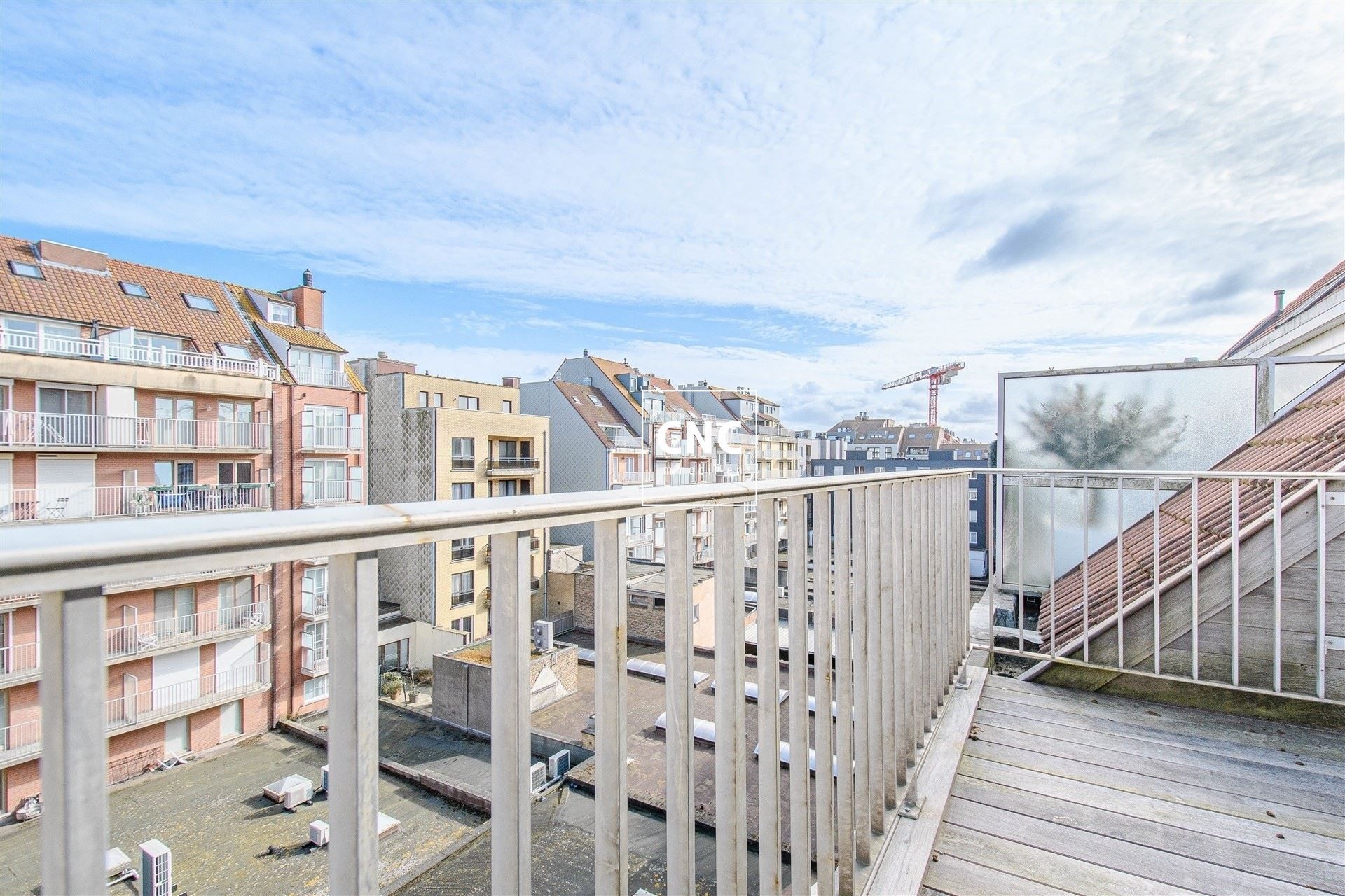 Stijlvol gerenoveerde duplex op toplocatie in Knokke

 foto 14