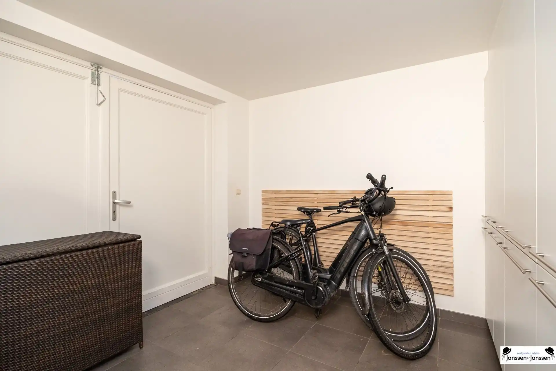 Charmante villa op toplocatie in hartje Ekeren foto 35