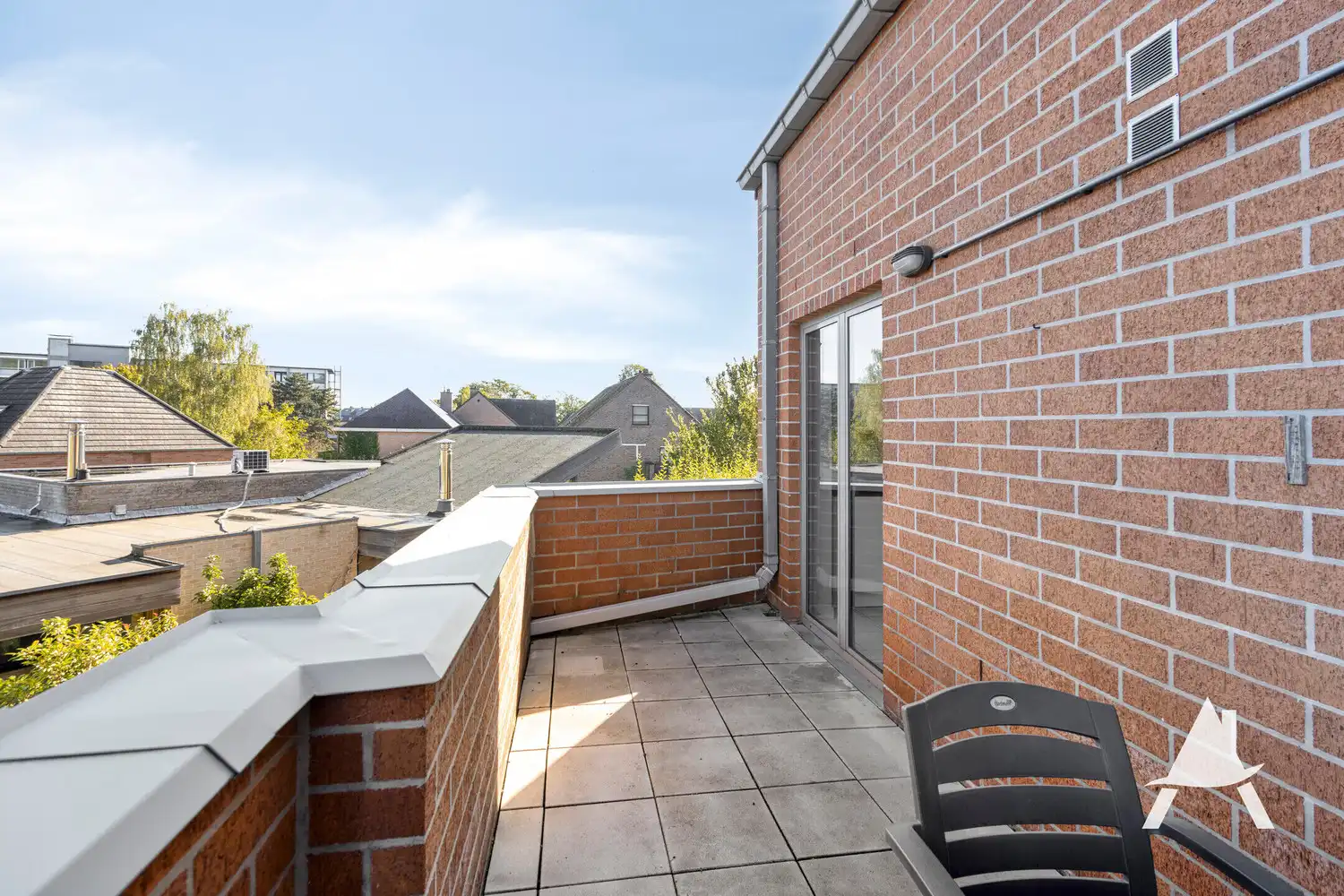 INSTAPKLAAR APPARTEMENT MET RUIM TERRAS IN HET CENTRUM VAN DIEST! foto 17