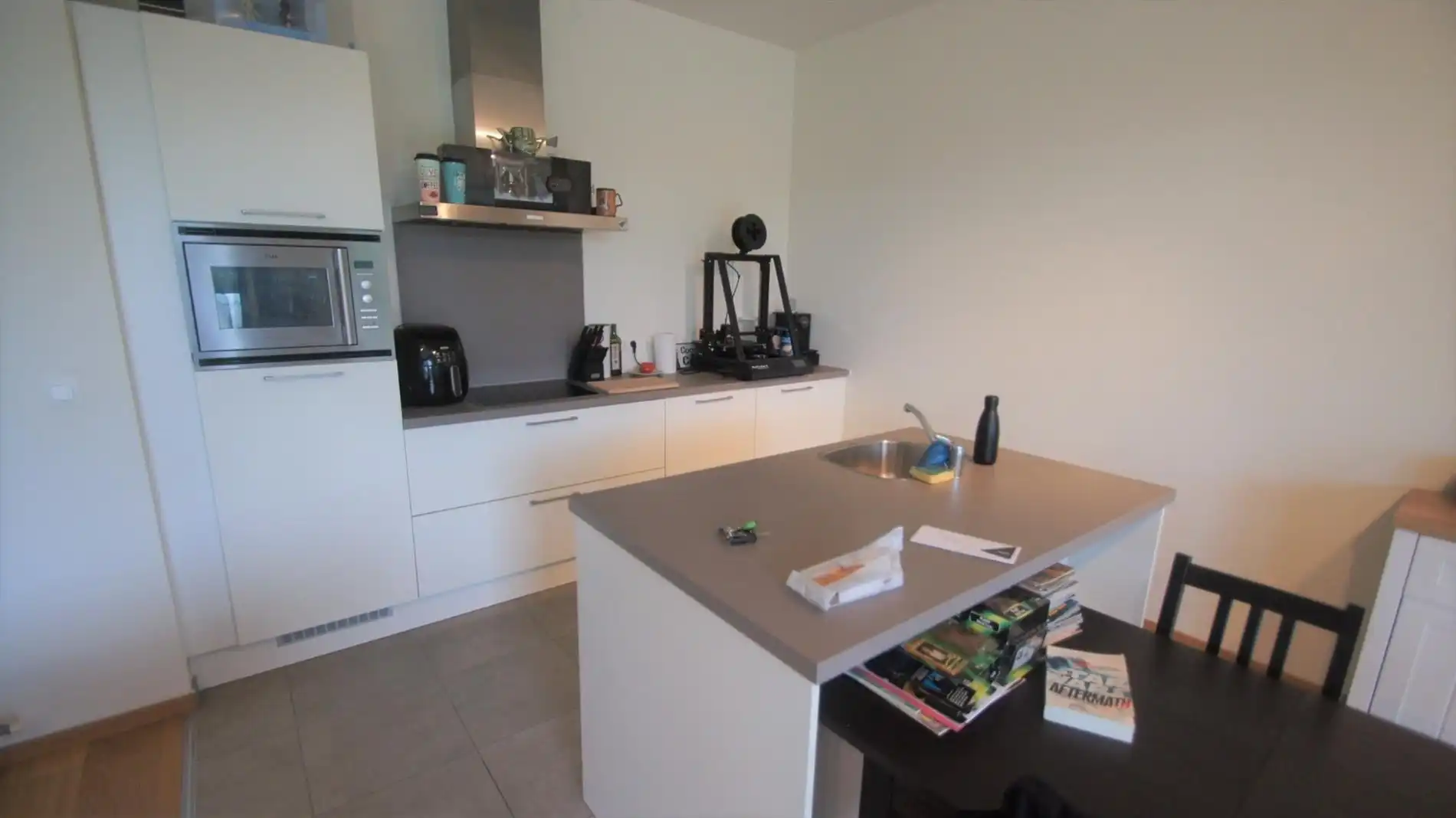 Ruim en recent 2 slpks-app. met terras en autostaanplaats foto 5