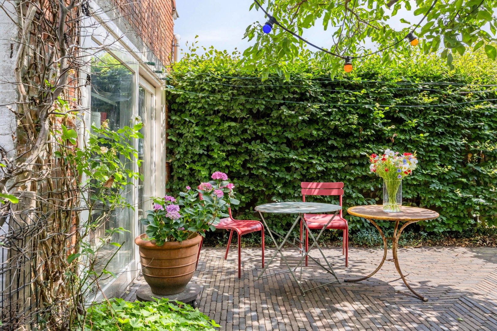 Instapklaar herenhuis met 4/5 slpks, centraal gelegen in Achterbos !  foto 39