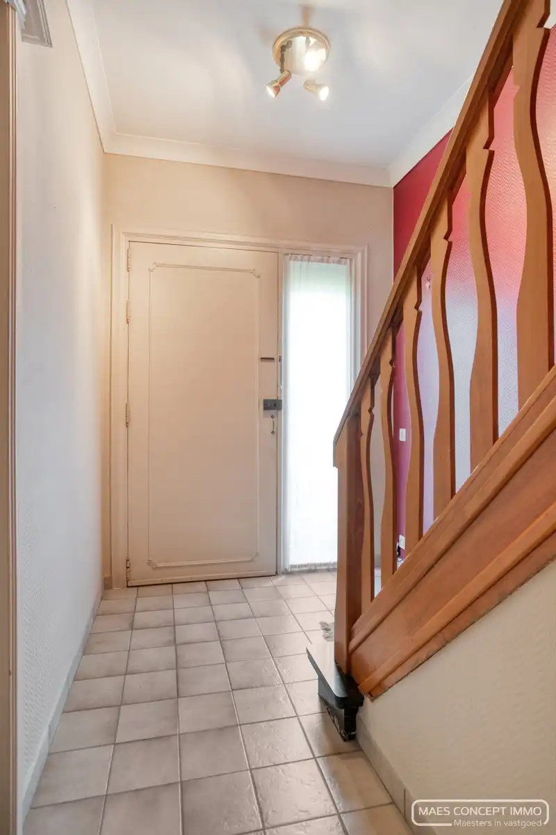 Charmante alleenstaande woning in villawijk Waregem, op wandelafstand van het centrum foto 5