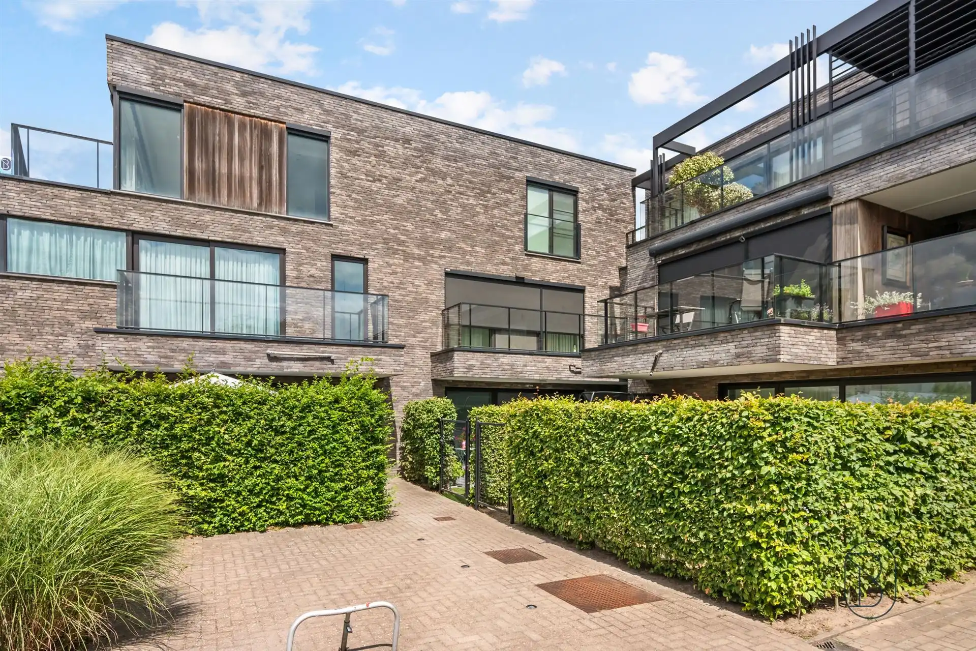 Toffe penthouse met aangenaam terras in Waregem foto 4