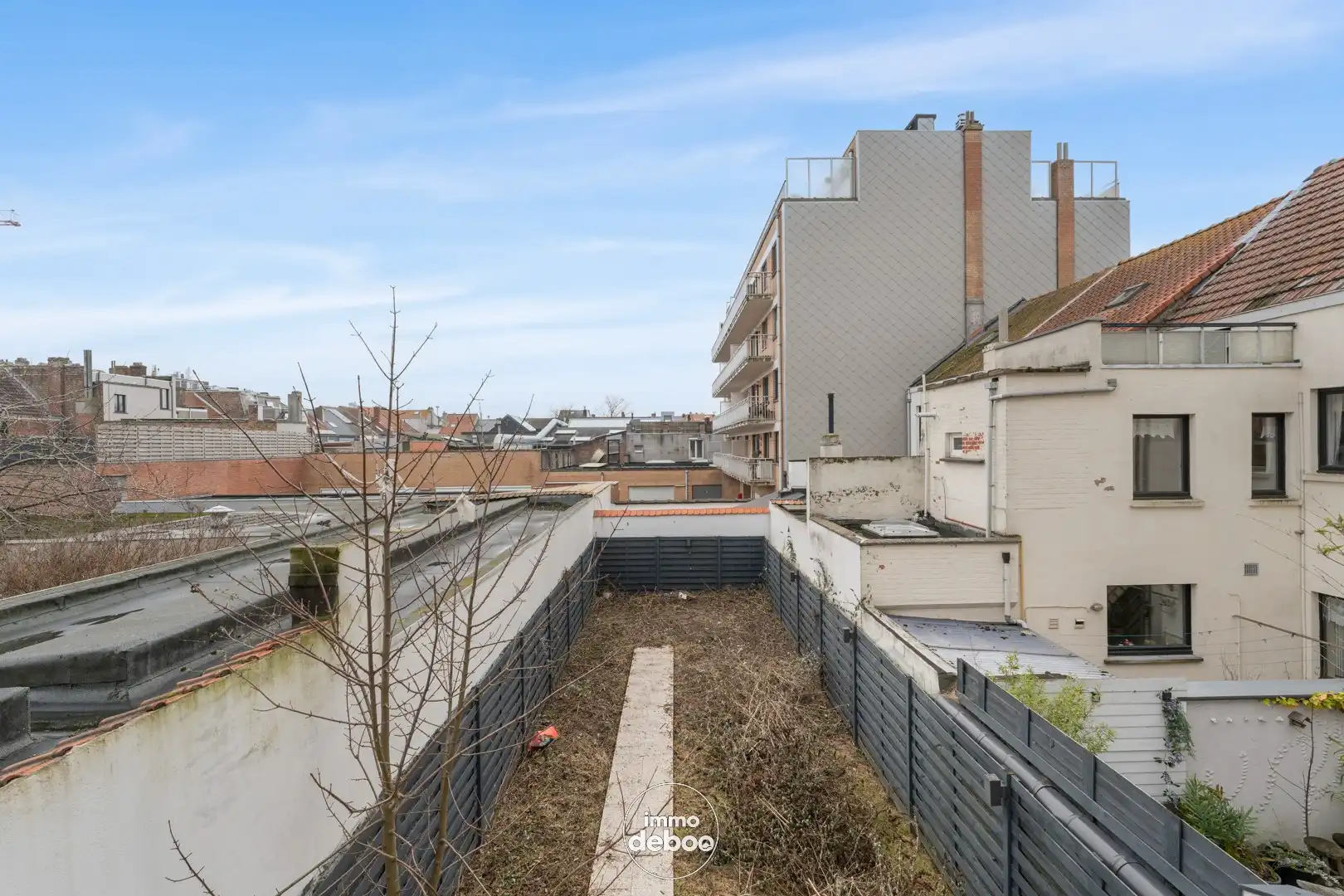 Instapklare bel-etagewoning van 260 m², volledig gerenoveerd in 2024, EPC B en zuidgerichte tuin nabij centrum en zee foto 5