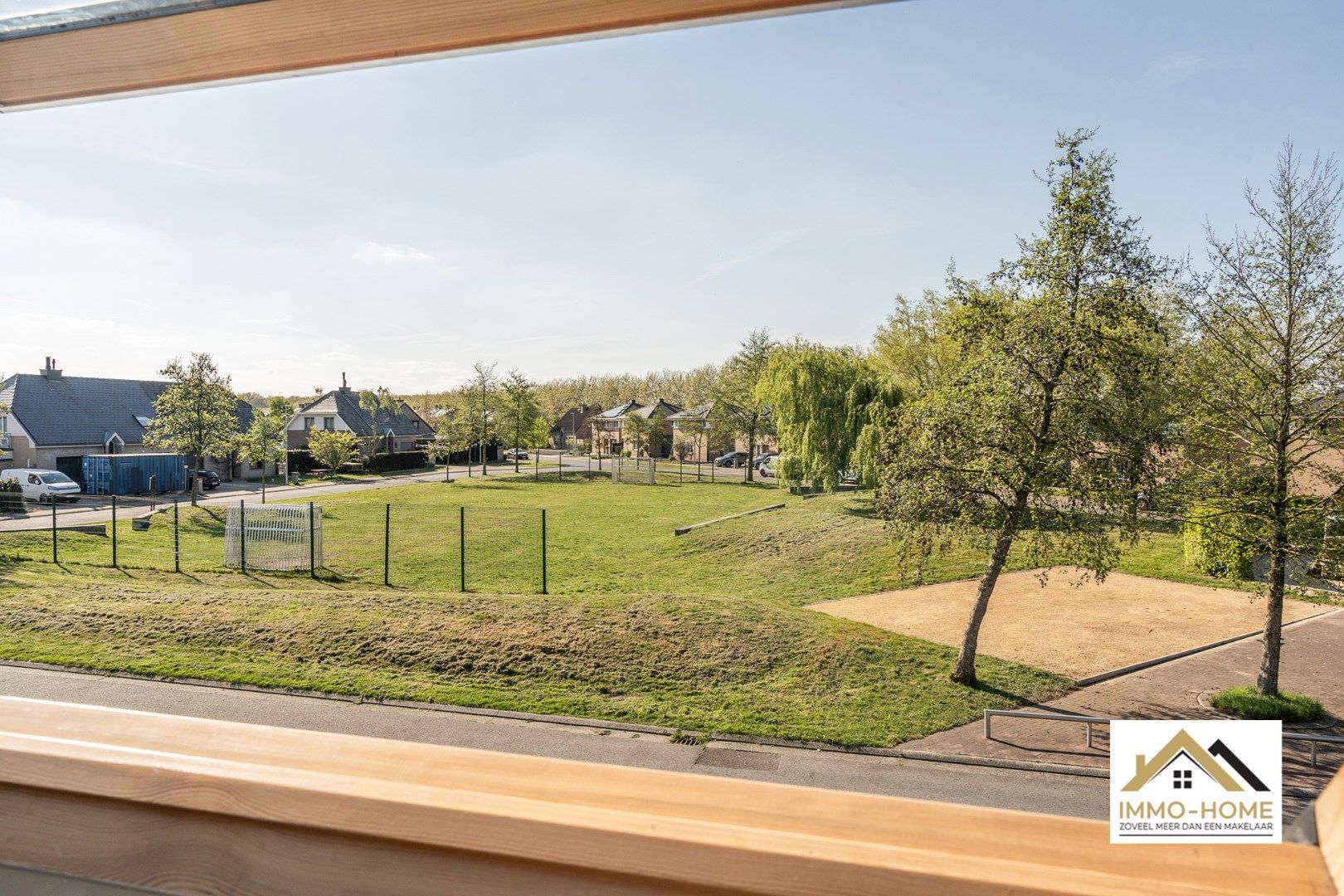 Recente energiezuinige ruime HOB in woonwijk!  foto 15