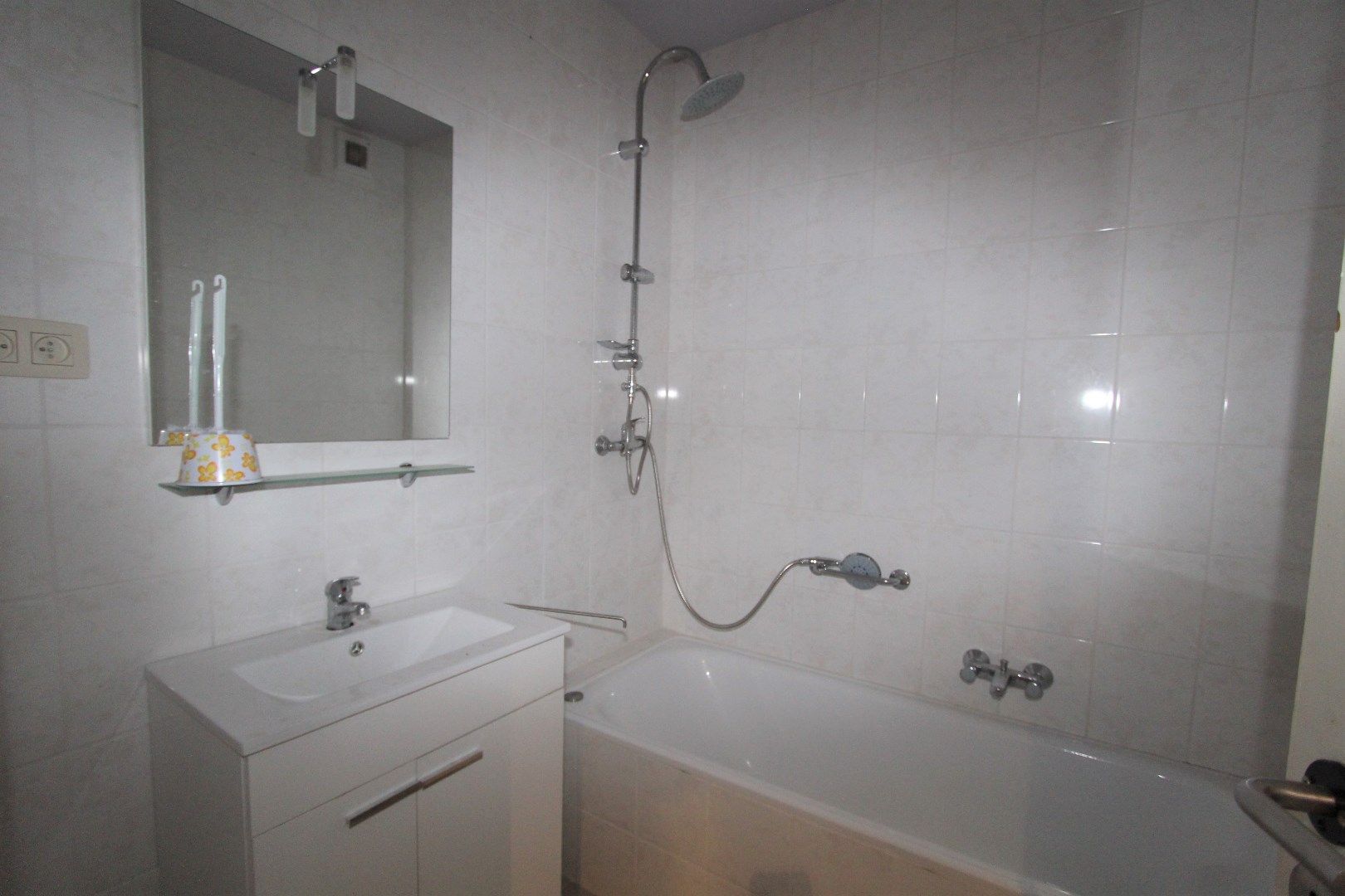 GELIJKVLOERS HANDELSPAND IN HET STADSCENTRUM foto 11