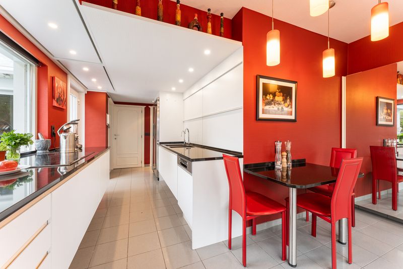 Roeselare - Stadsrand : charmante instapklare open bebouwing met prachtige tuin en ruim wooncomfort (3 slpks) 715 m² foto 8