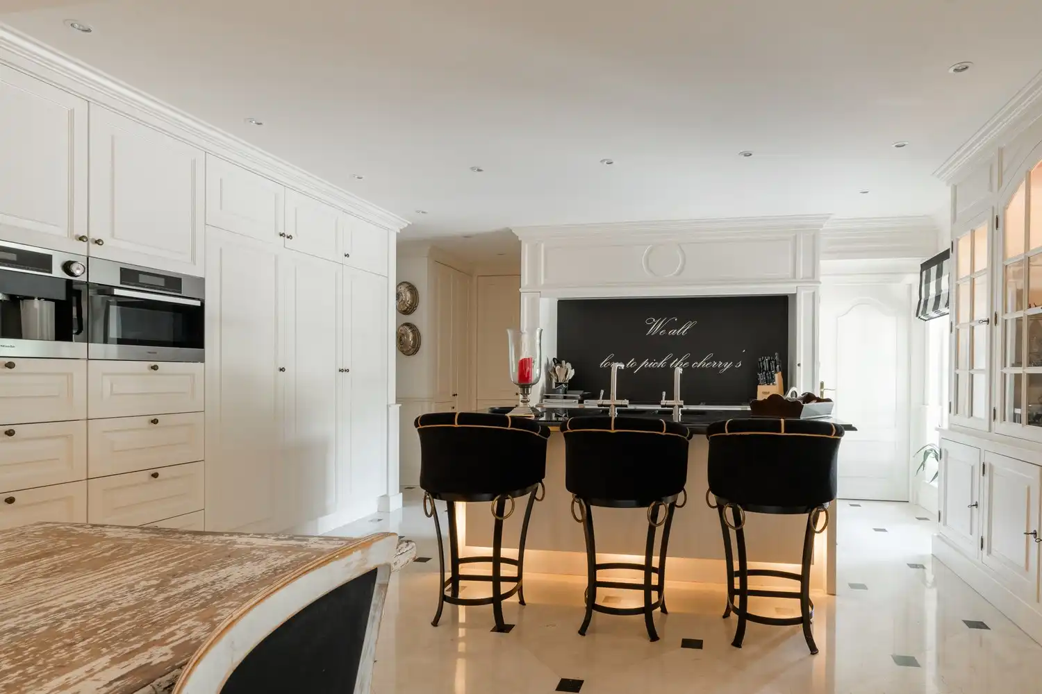 Prachtige villa op een uitzonderlijk domein van 20600m² foto 15