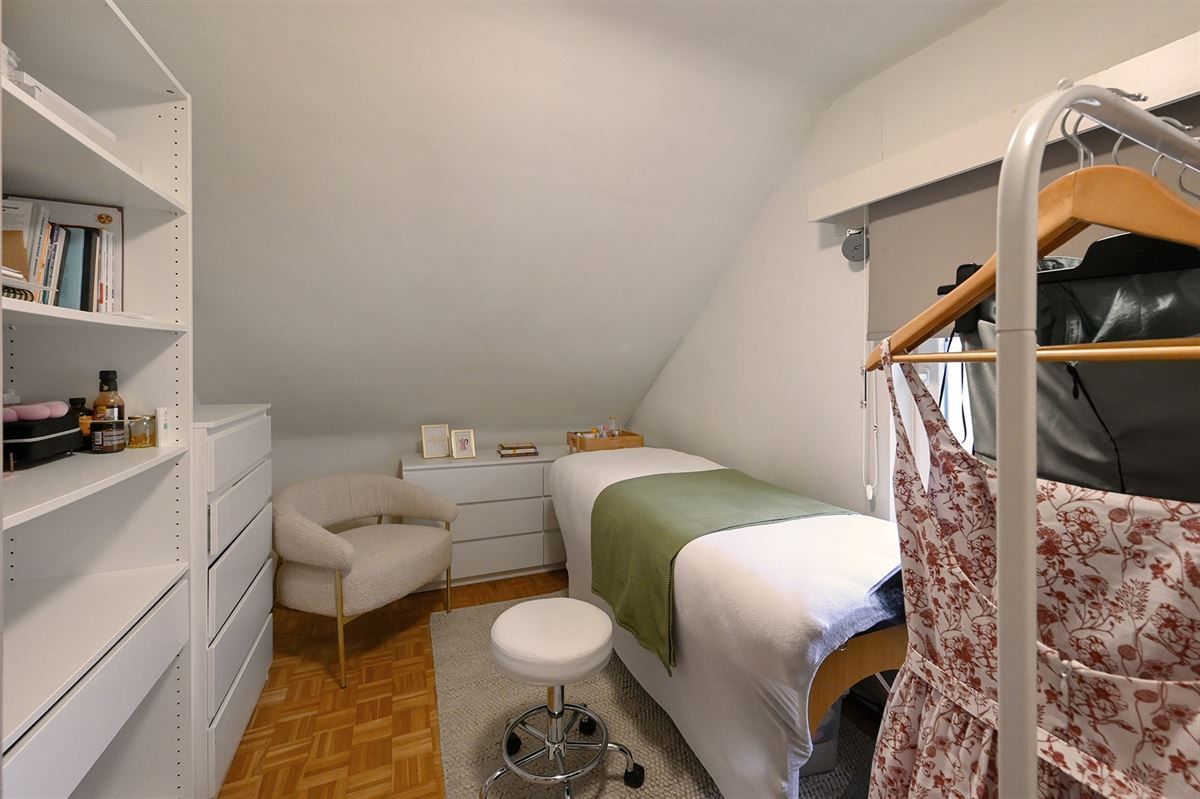 Mooi en perfect onderhouden halfopen woning te Stabroek foto 21