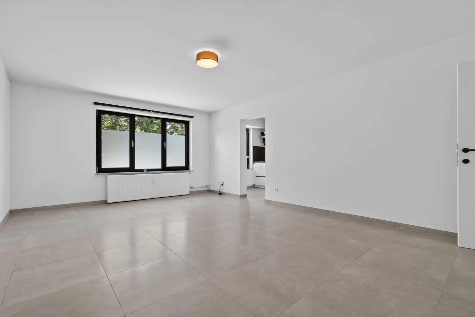 APP. GLV - 2 SLK - GARAGEBOX - CENTRUM - RUSTIG foto 4