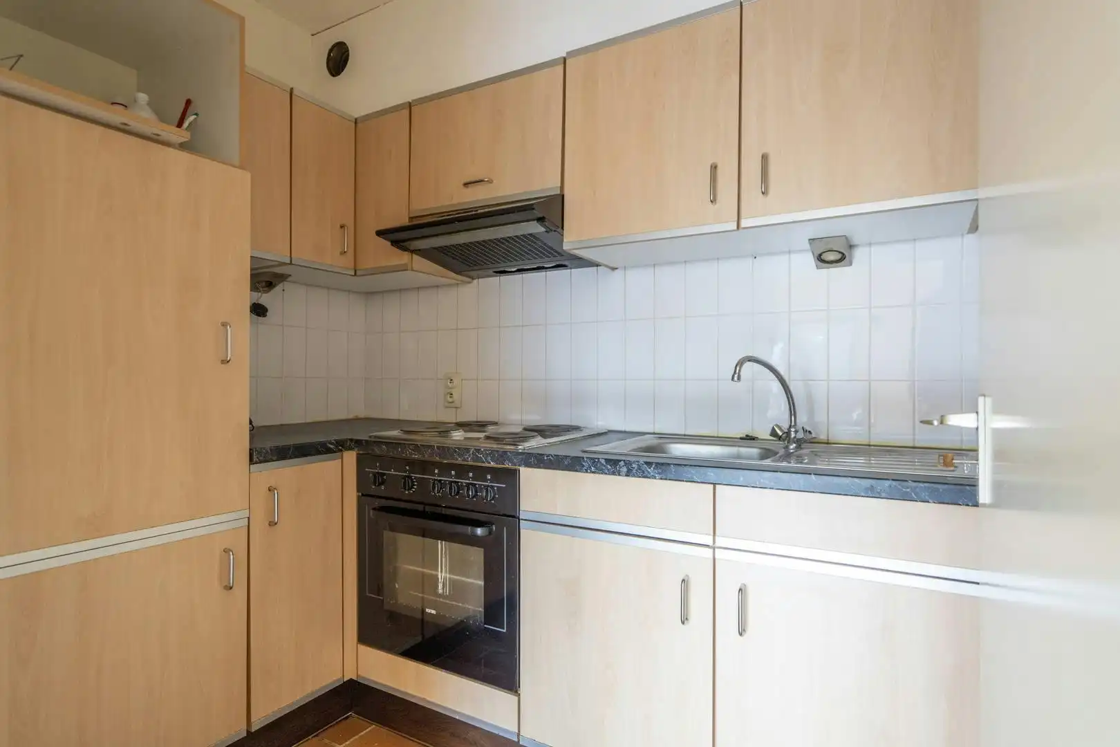 Centraal gelegen studio te koop in Kortrijk!  foto 4