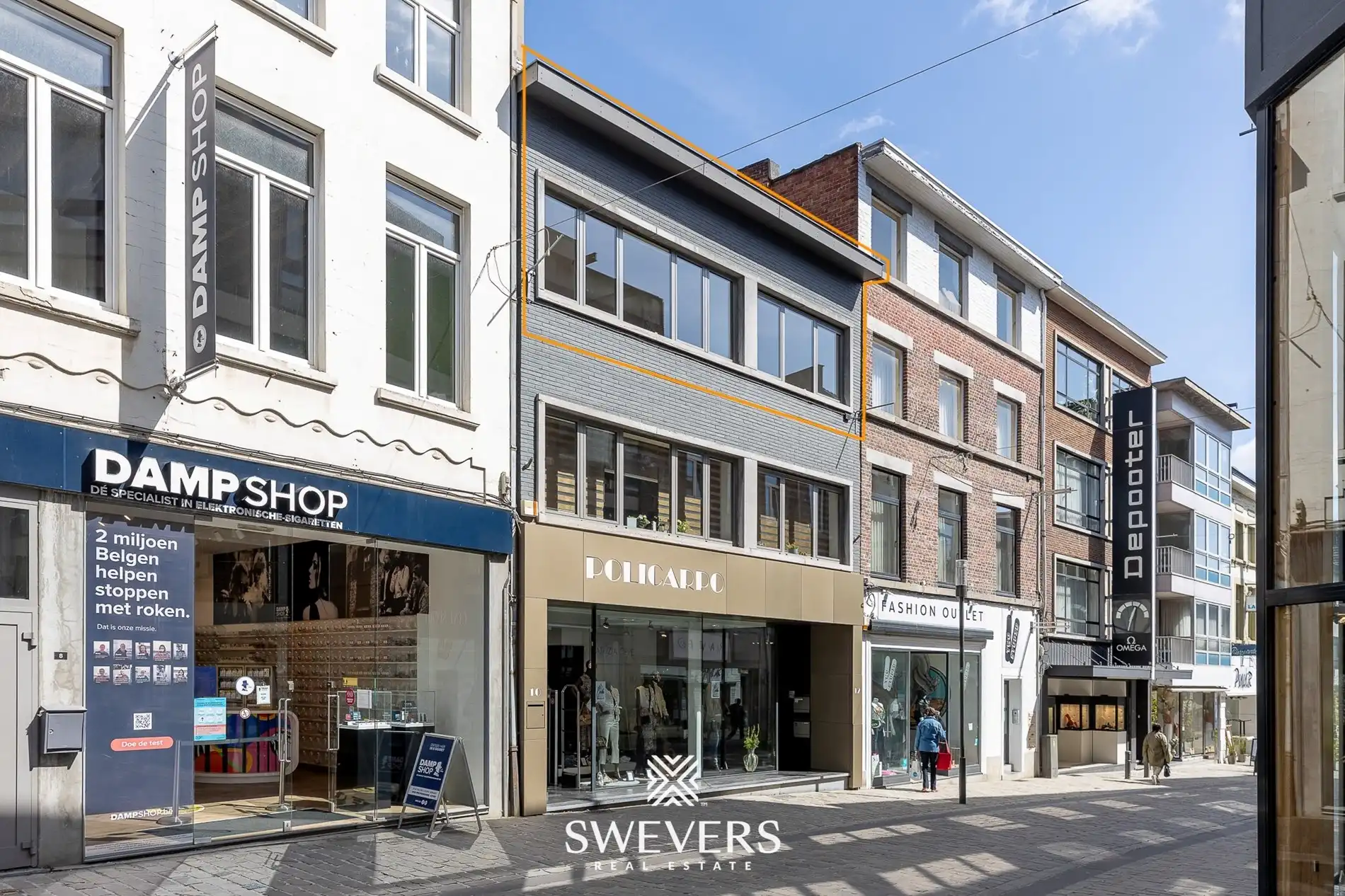 Ruim instapklare duplex-appartement met 3 slaapkamers en lift in centrum Hasselt foto {{pictureIndex}}