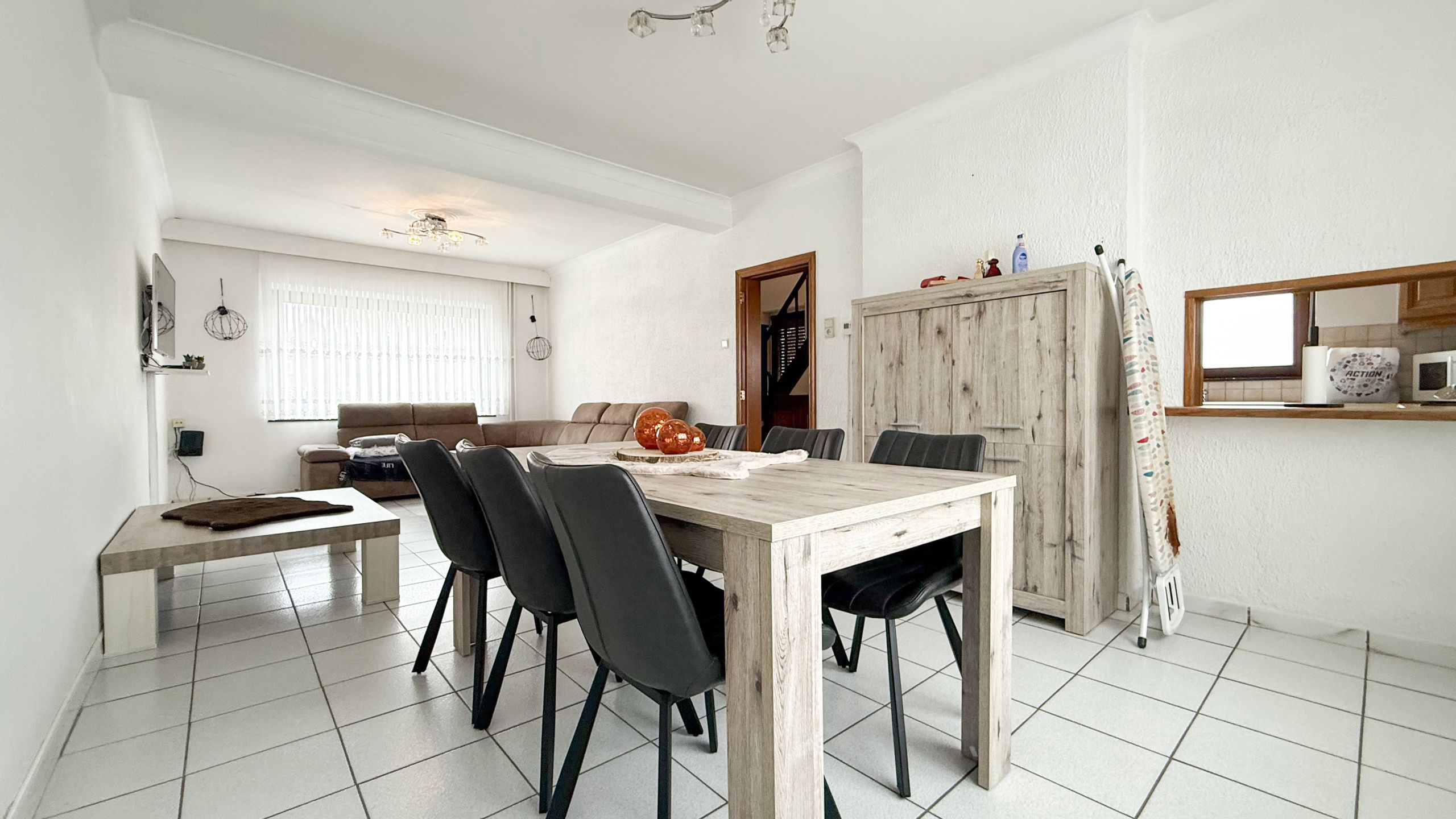 Goed ingedeelde woning op 4a71ca met veel potentieel! foto 9