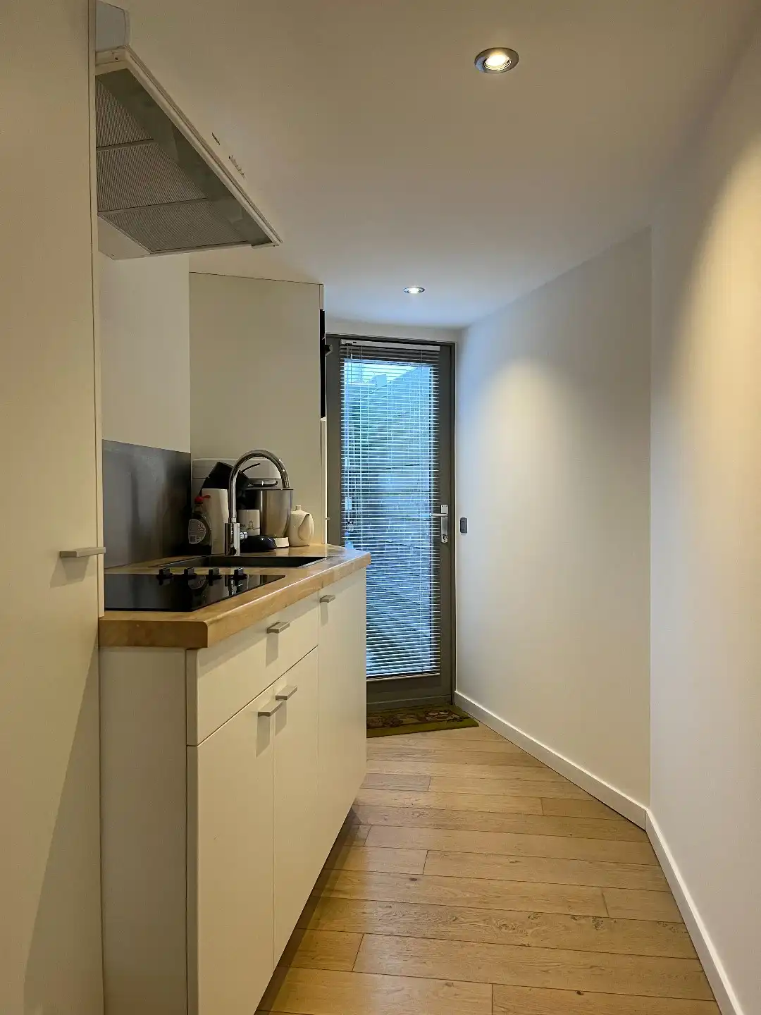 Charmante gerenoveerde stadswoning in centrum Brugge foto 5