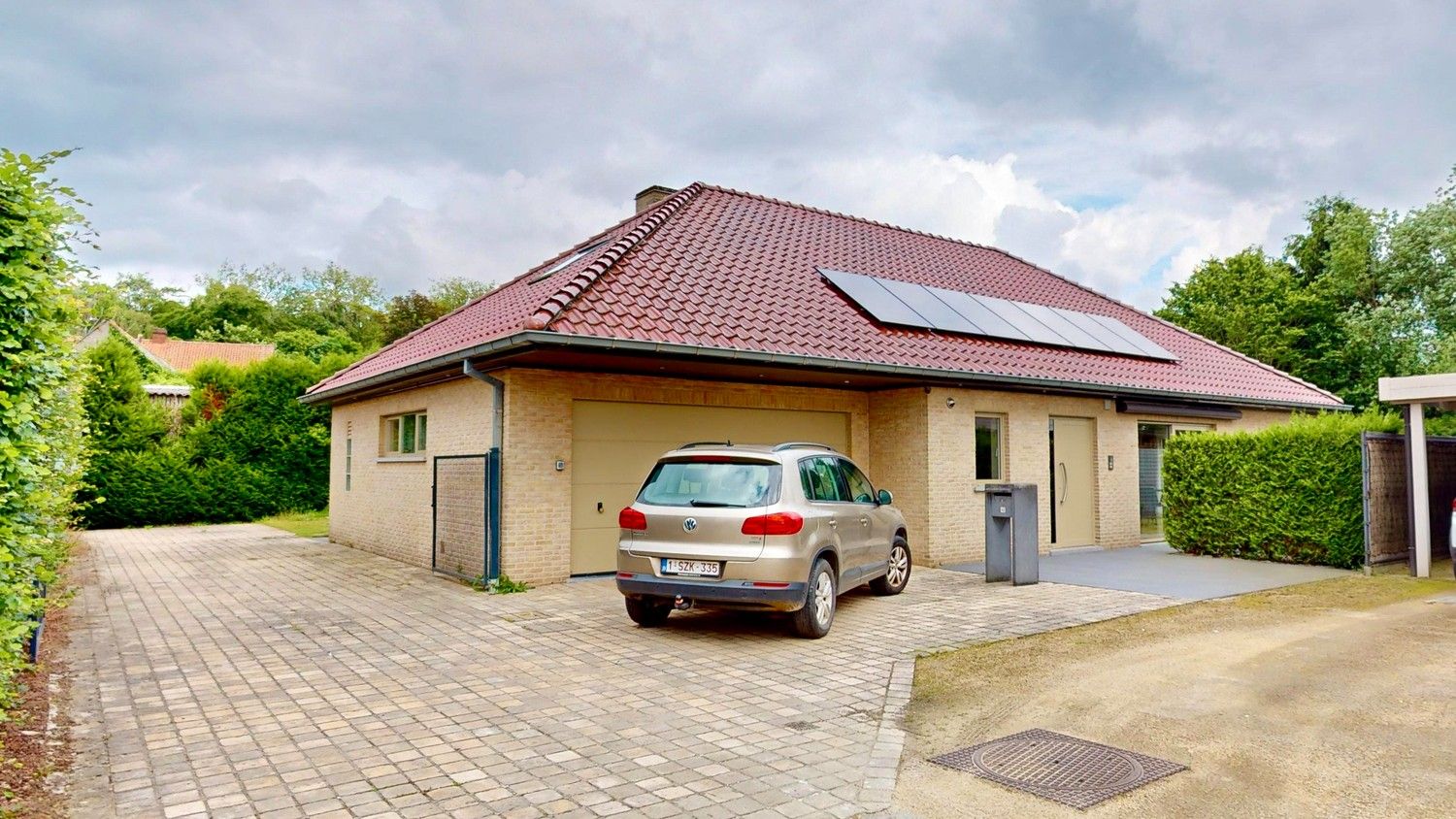 Ruime villa met 4 slaapkamers te koop! foto 1