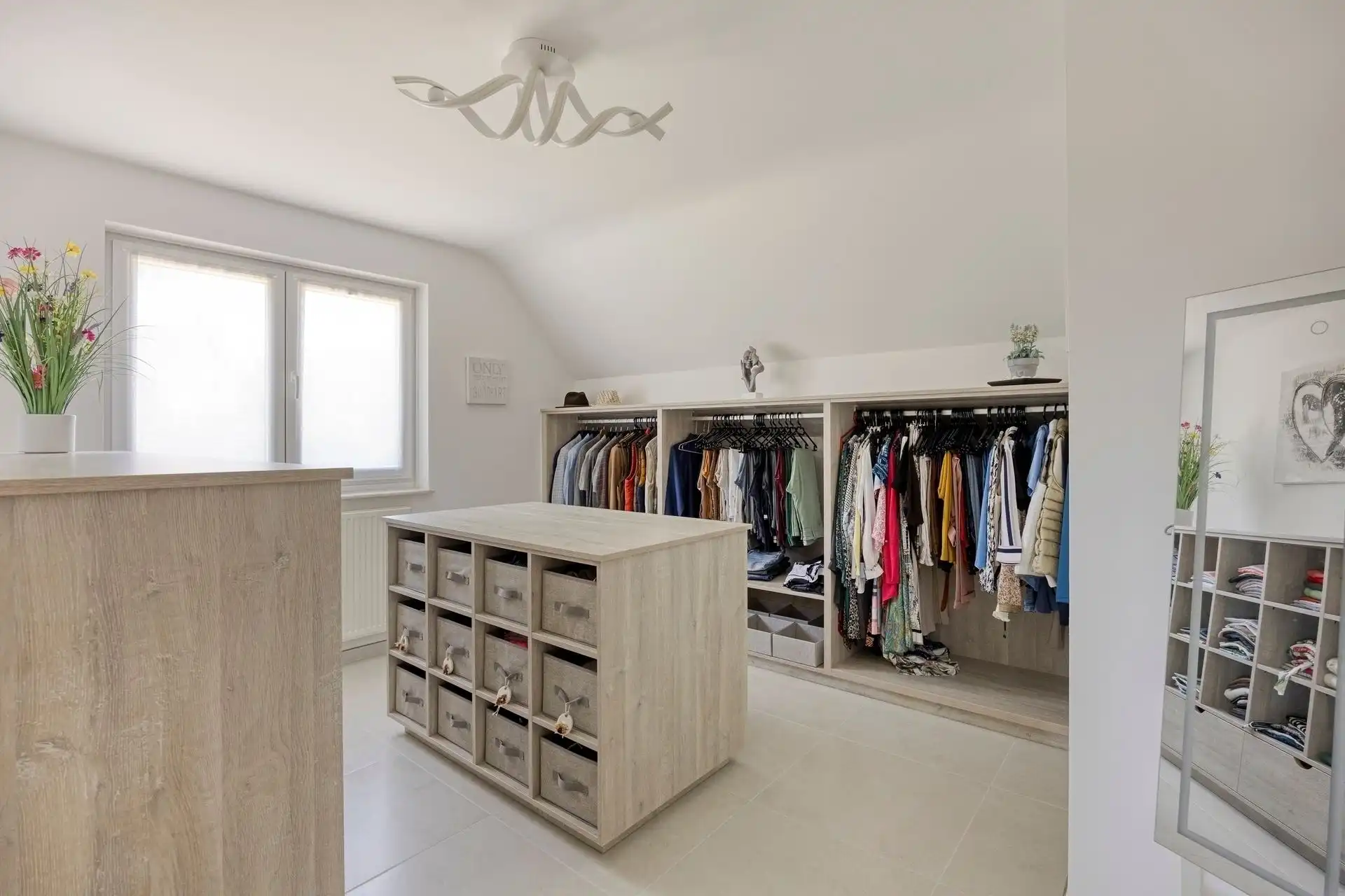 Volledig gerenoveerde villa in Ten Trappen wijk foto 28